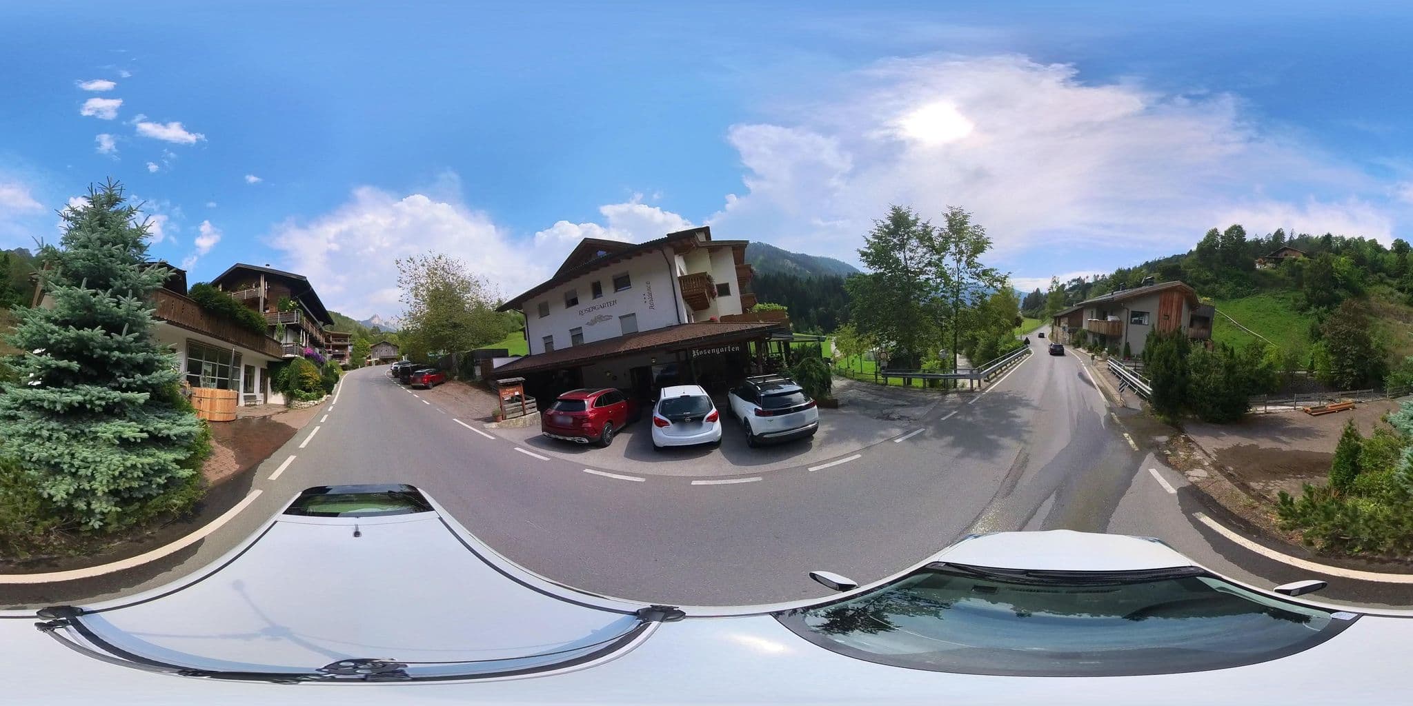 Street view near Residence Rosengarten, Nova Levante — © osmplus_org (CC BY-SA · Mapillary)