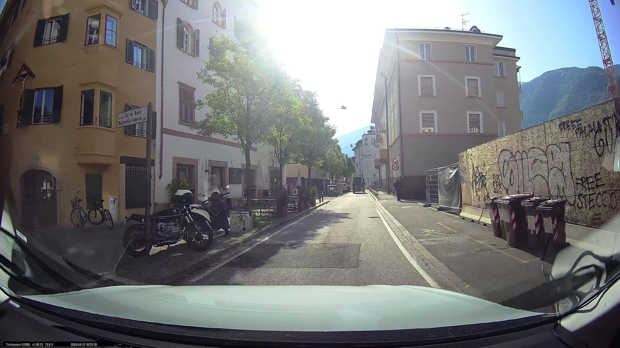 Street view near Appartamenti Cà de Bezzi, Bolzano — © maxim752 (CC BY-SA · Mapillary)