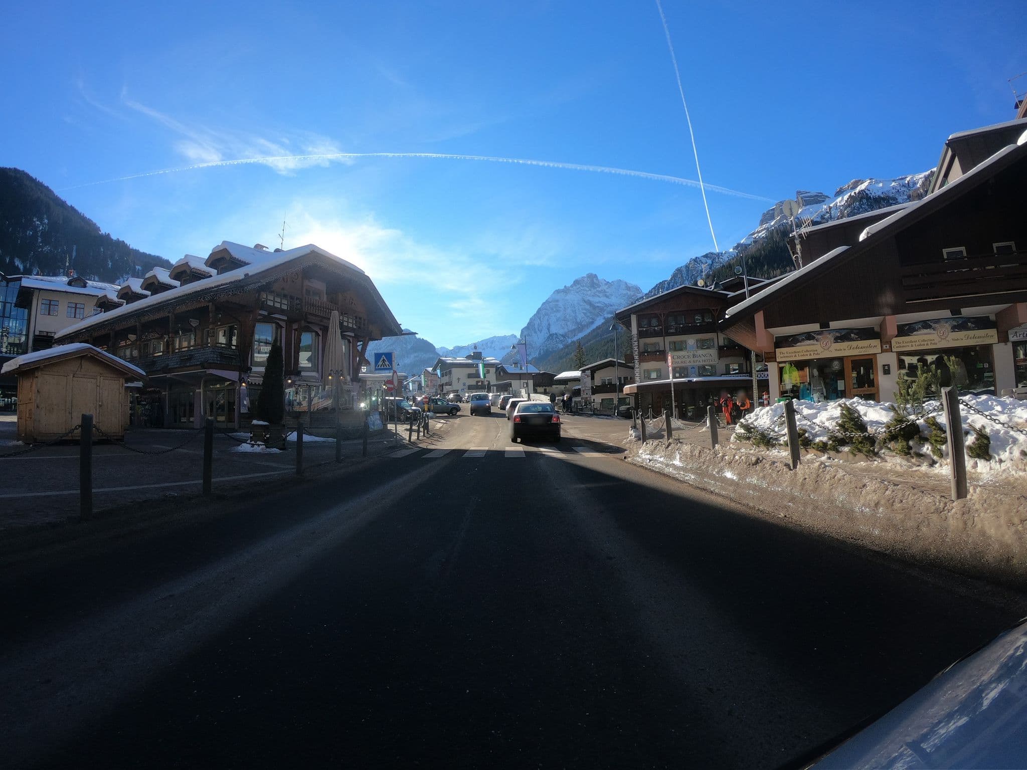 Street view near Hotel Ristorante Pizzeria Maria Flora, Canazei — © chrisbeddow (CC BY-SA · Mapillary)