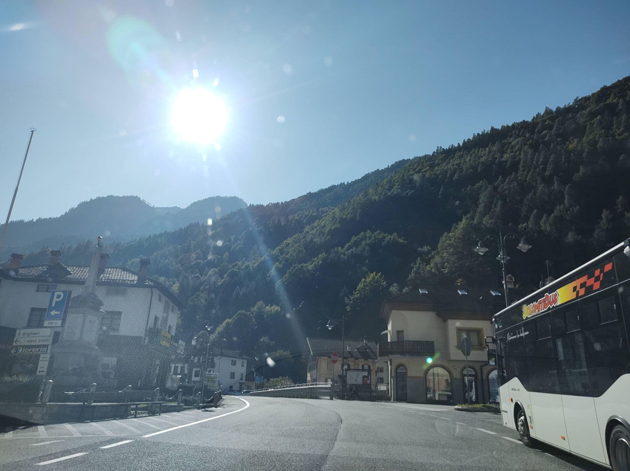 Street view near Albergo Dolomiti, Cencenighe Agordino — © thetornado76 (CC BY-SA · Mapillary)