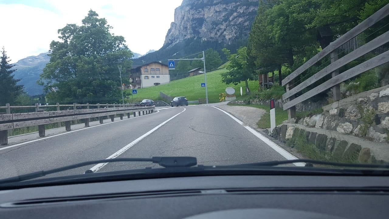 Street view near Villa Alba, La Valle - Wengen — © mik007 (CC BY-SA · Mapillary)