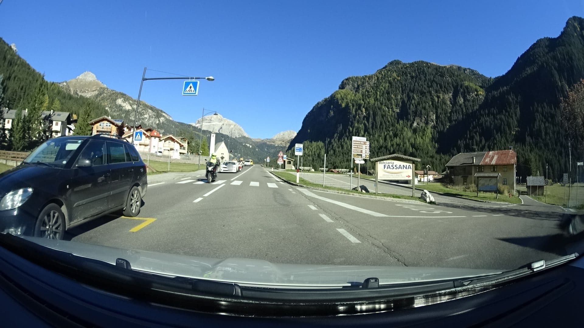 Street view near Hotel Ciamol, Canazei — © sashazykov (CC BY-SA · Mapillary)