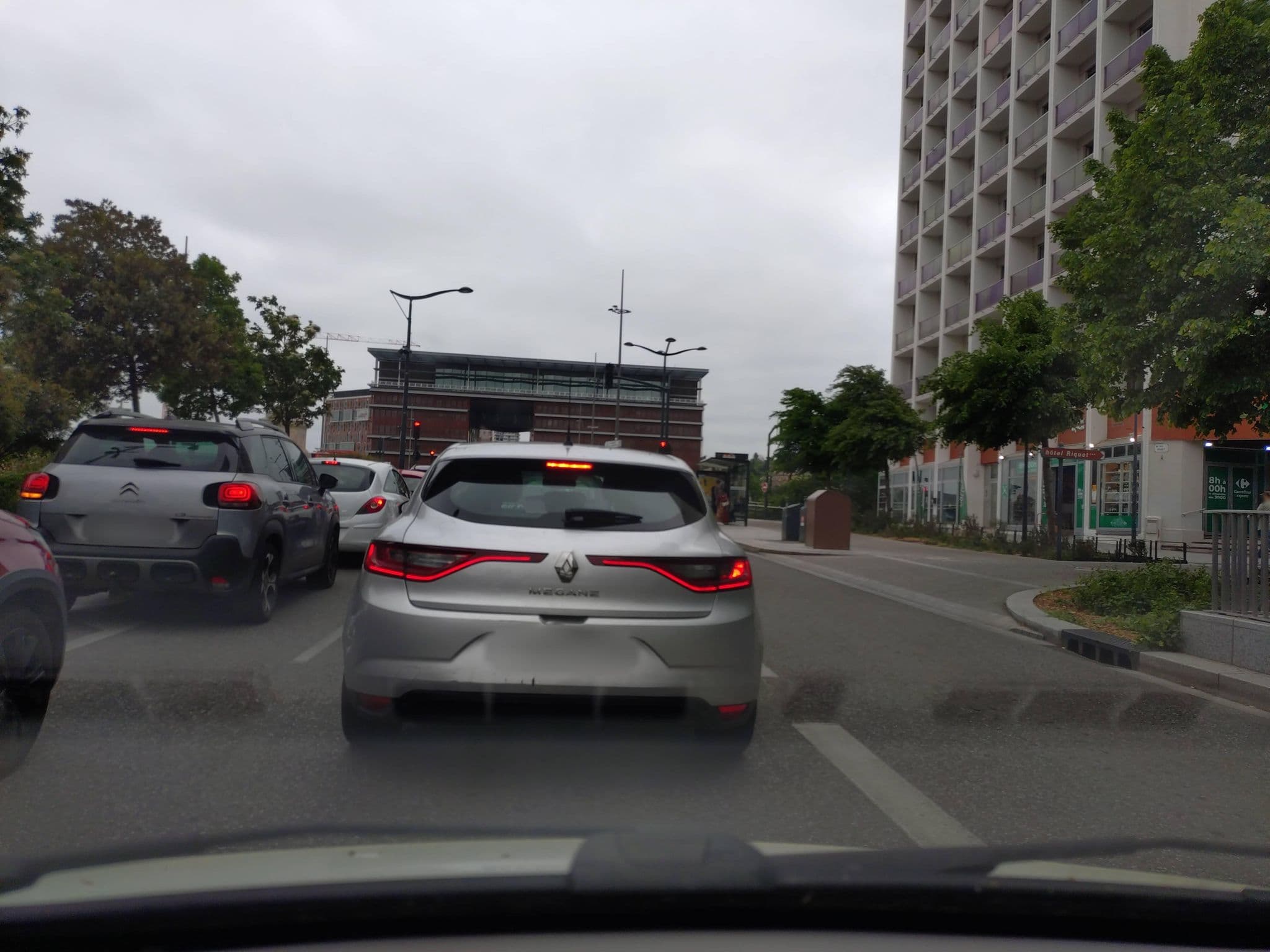 Street view near FirstName Toulouse Résidence, Toulouse — © yeelel (CC BY-SA · Mapillary)