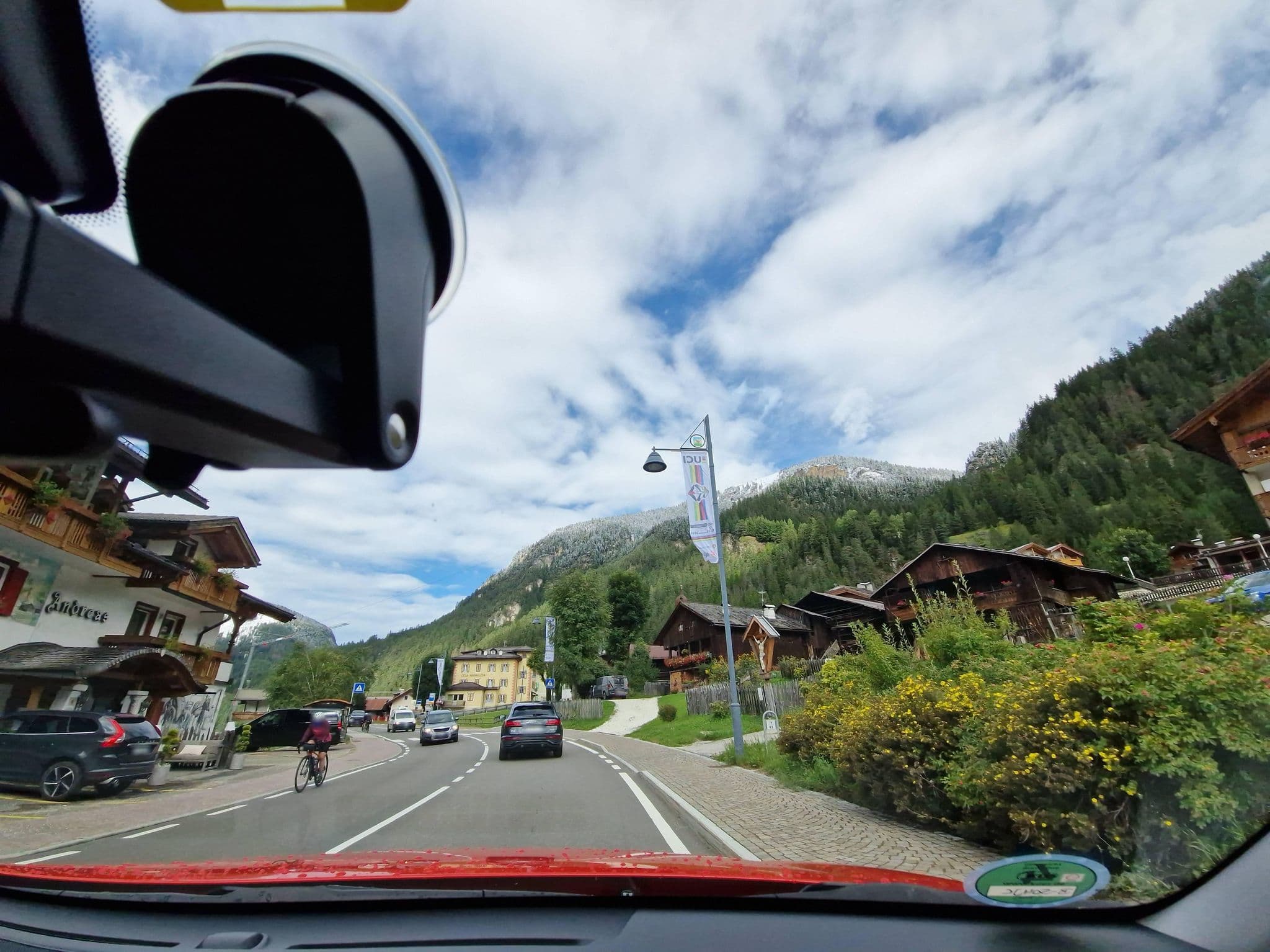 Street view near il caminetto, Canazei — © mcliquid (CC BY-SA · Mapillary)