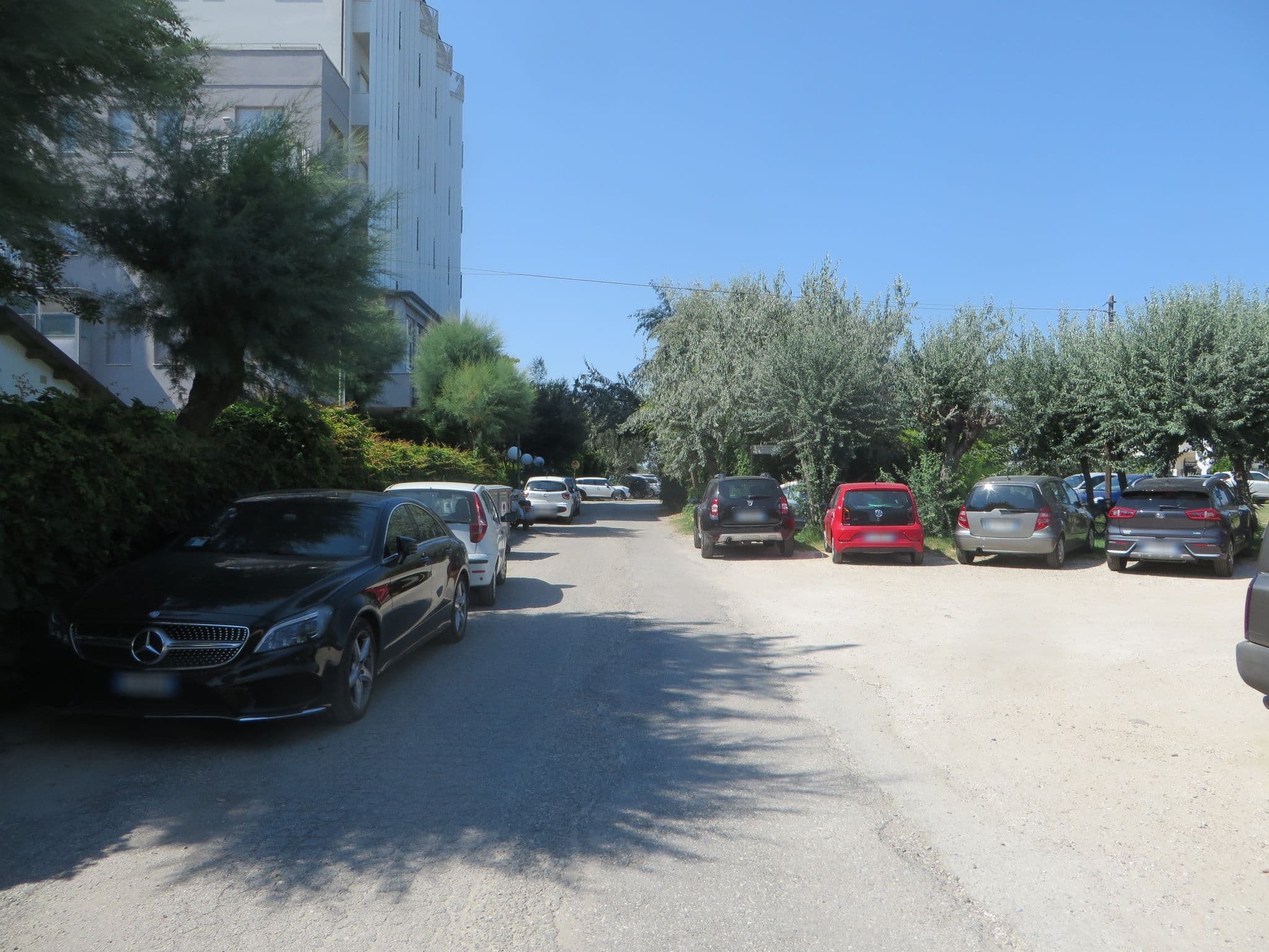 Street view near Ariella SNC di Guidi Gino e Natascia, Milano Marittima — © lary_fede (CC BY-SA · Mapillary)