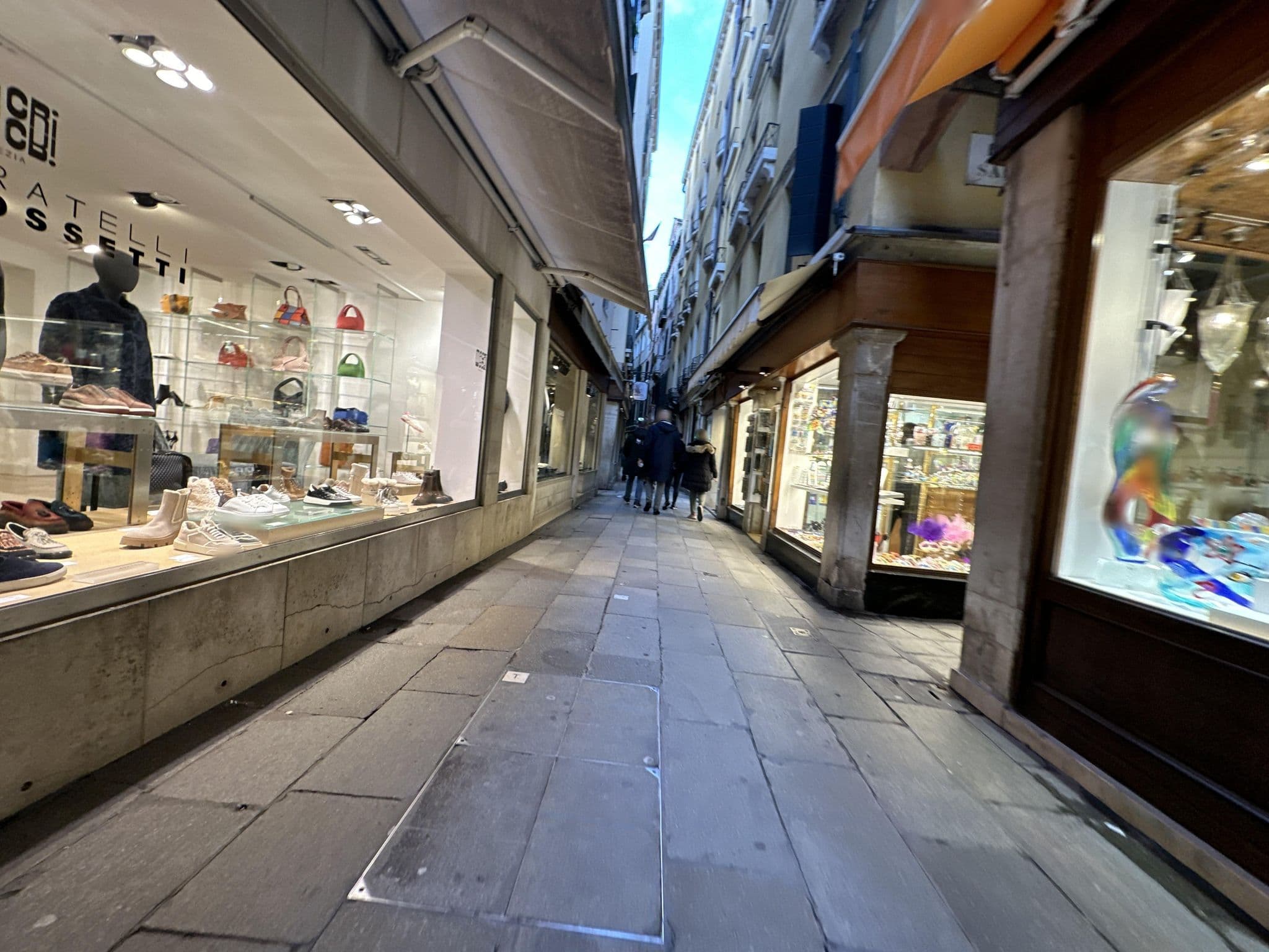 Street view near 27 SMarco, Venice — © quickness805 (CC BY-SA · Mapillary)
