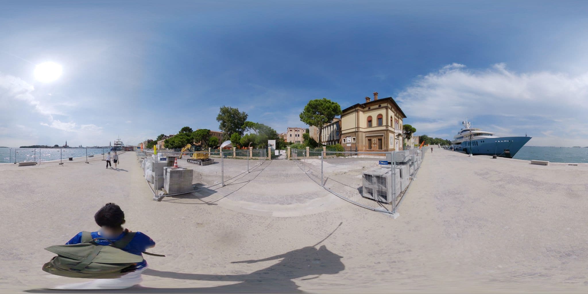 Street view near Double Arch. Apartments, Venice — © mapconcierge (CC BY-SA · Mapillary)
