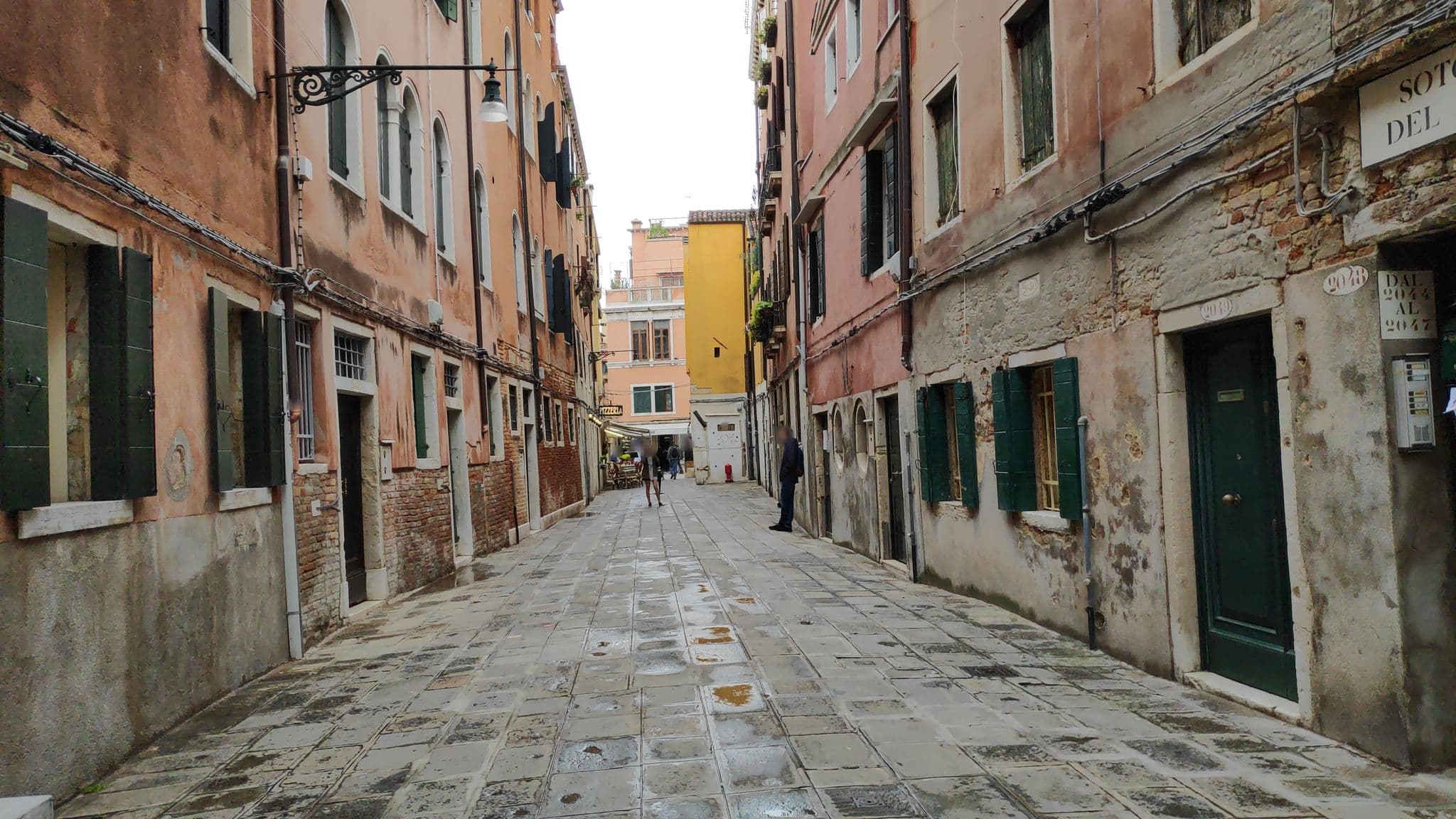 Street view near Residenza Maddalena, Venice — © marcuscalabresus (CC BY-SA · Mapillary)