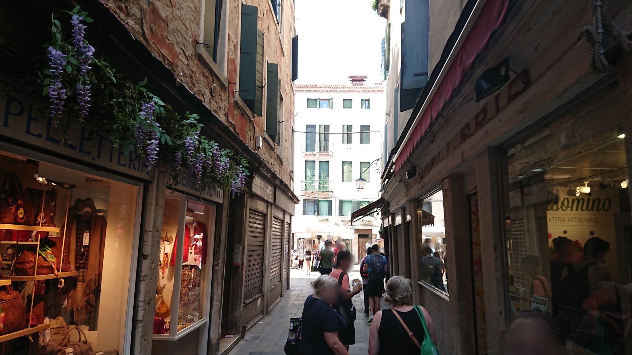 Street view near Antico Mercato, Venice — © ascomycota (CC BY-SA · Mapillary)