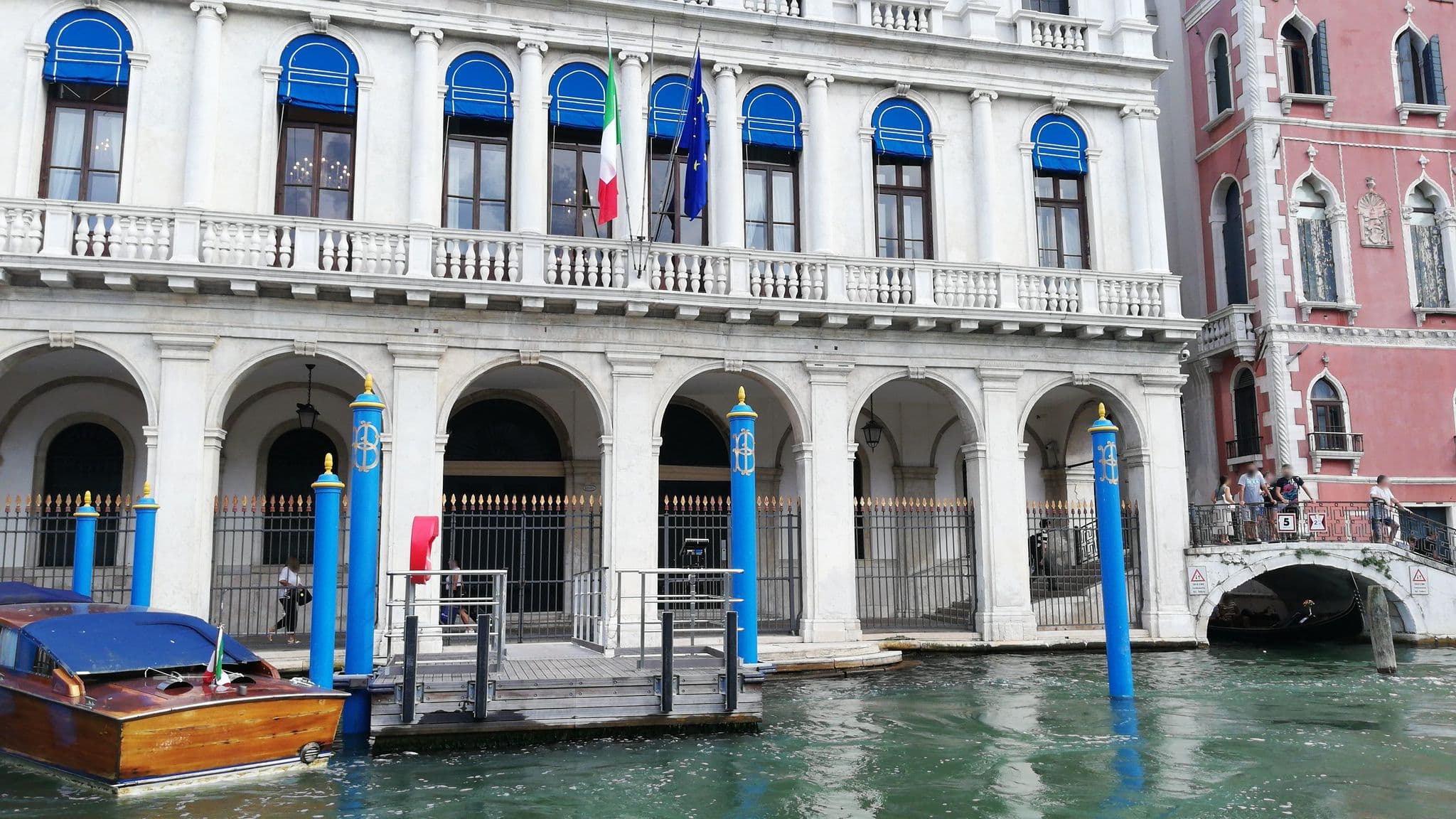 Street view near Palazzo Bembo Venezia, Venice — © gzin (CC BY-SA · Mapillary)