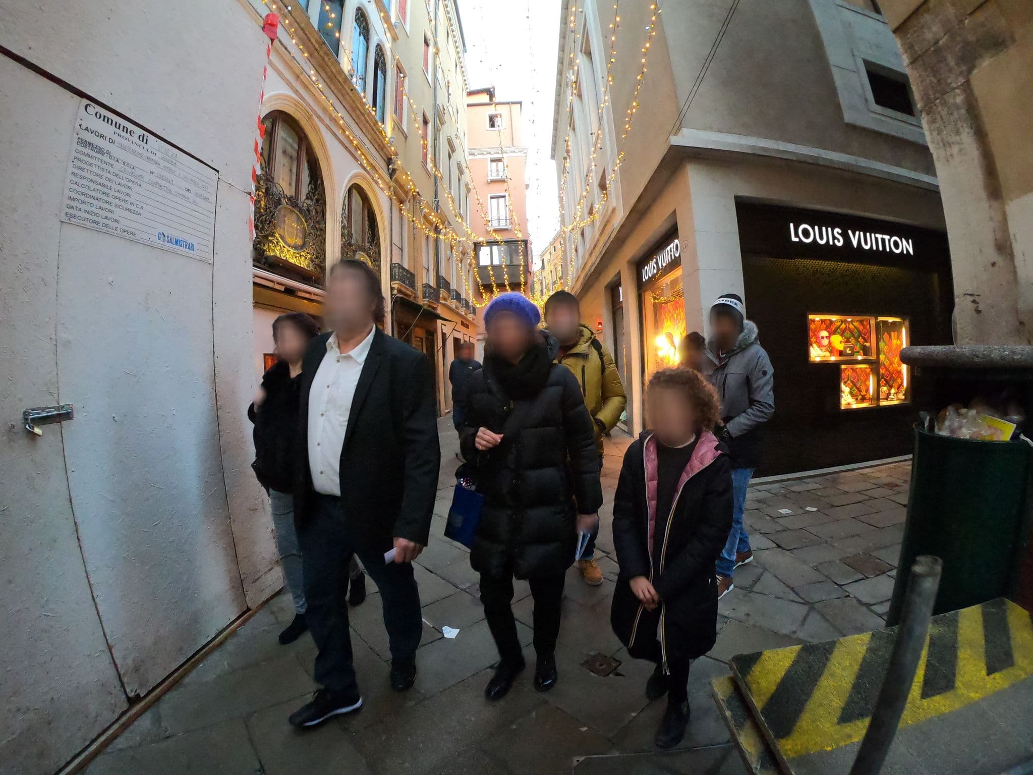 Street view near Abatea, Venice — © asturksever (CC BY-SA · Mapillary)