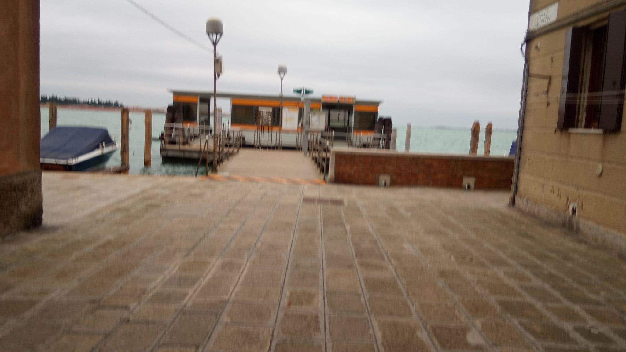 Street view near Hotel Bucintoro SRL, Venice — © alesarrett (CC BY-SA · Mapillary)
