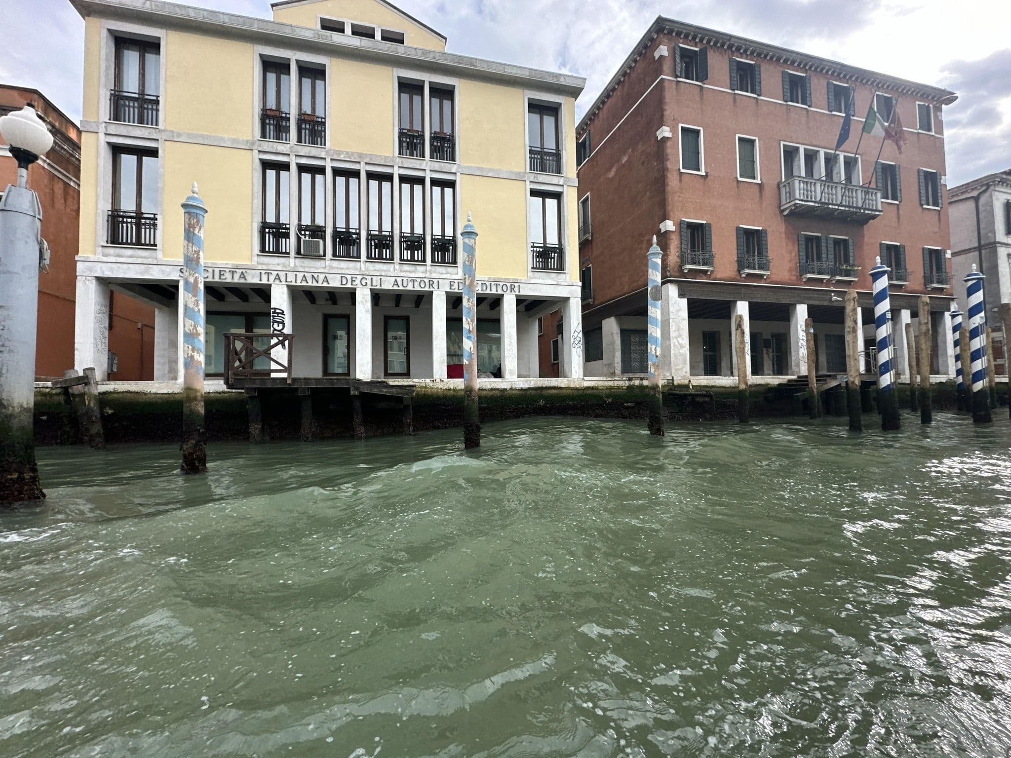 Street view near Hotel Continental Venice, Venice — © quickness805 (CC BY-SA · Mapillary)