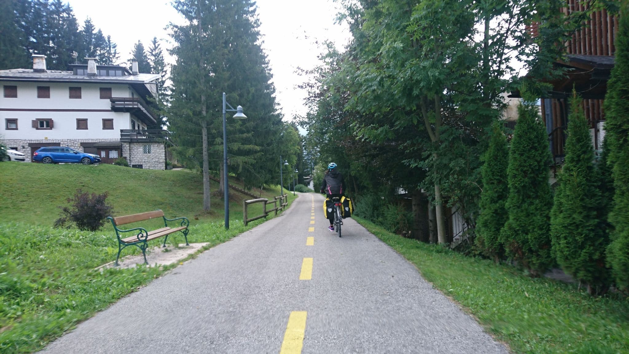 Street view near Star Shine SRL, Cortina d'Ampezzo — © voschix (CC BY-SA · Mapillary)
