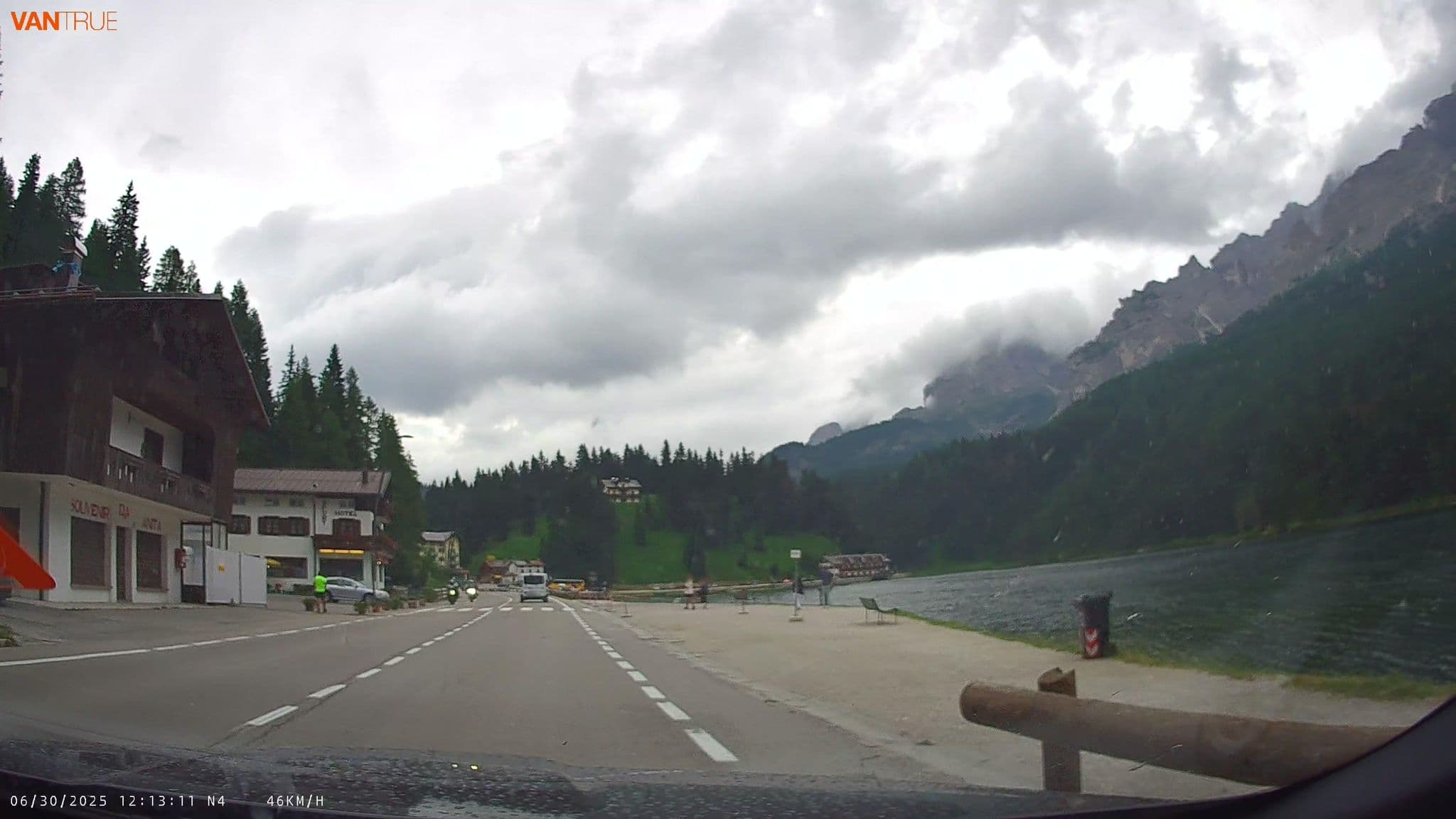 Street view near Hotel Sport, Cortina d'Ampezzo — © fcignat (CC BY-SA · Mapillary)