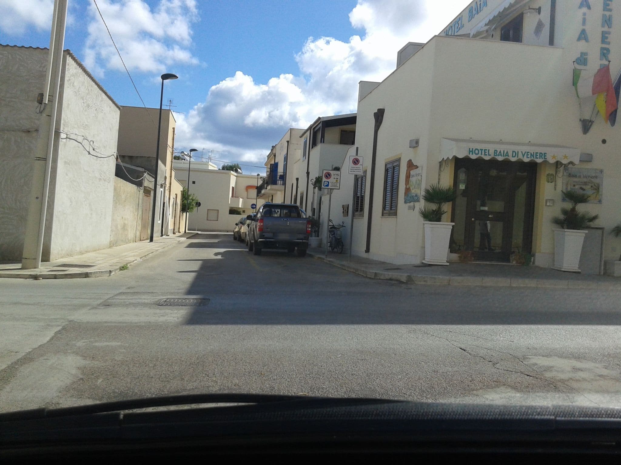 Street view near Residence Costa Turchese, San Vito Lo Capo — © robertoinze (CC BY-SA · Mapillary)
