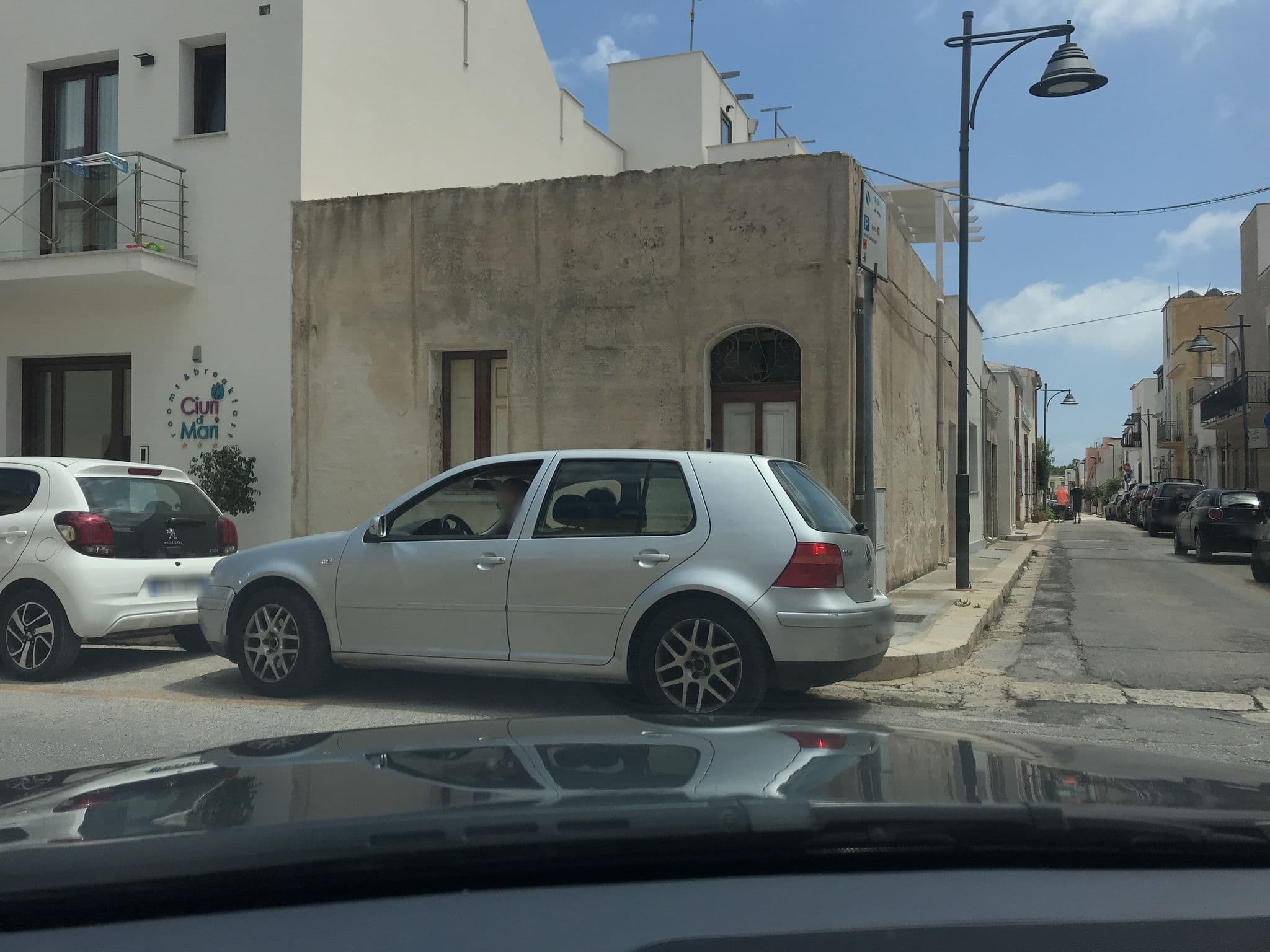 Street view near Very’s Room, San Vito Lo Capo — © cbcollect (CC BY-SA · Mapillary)