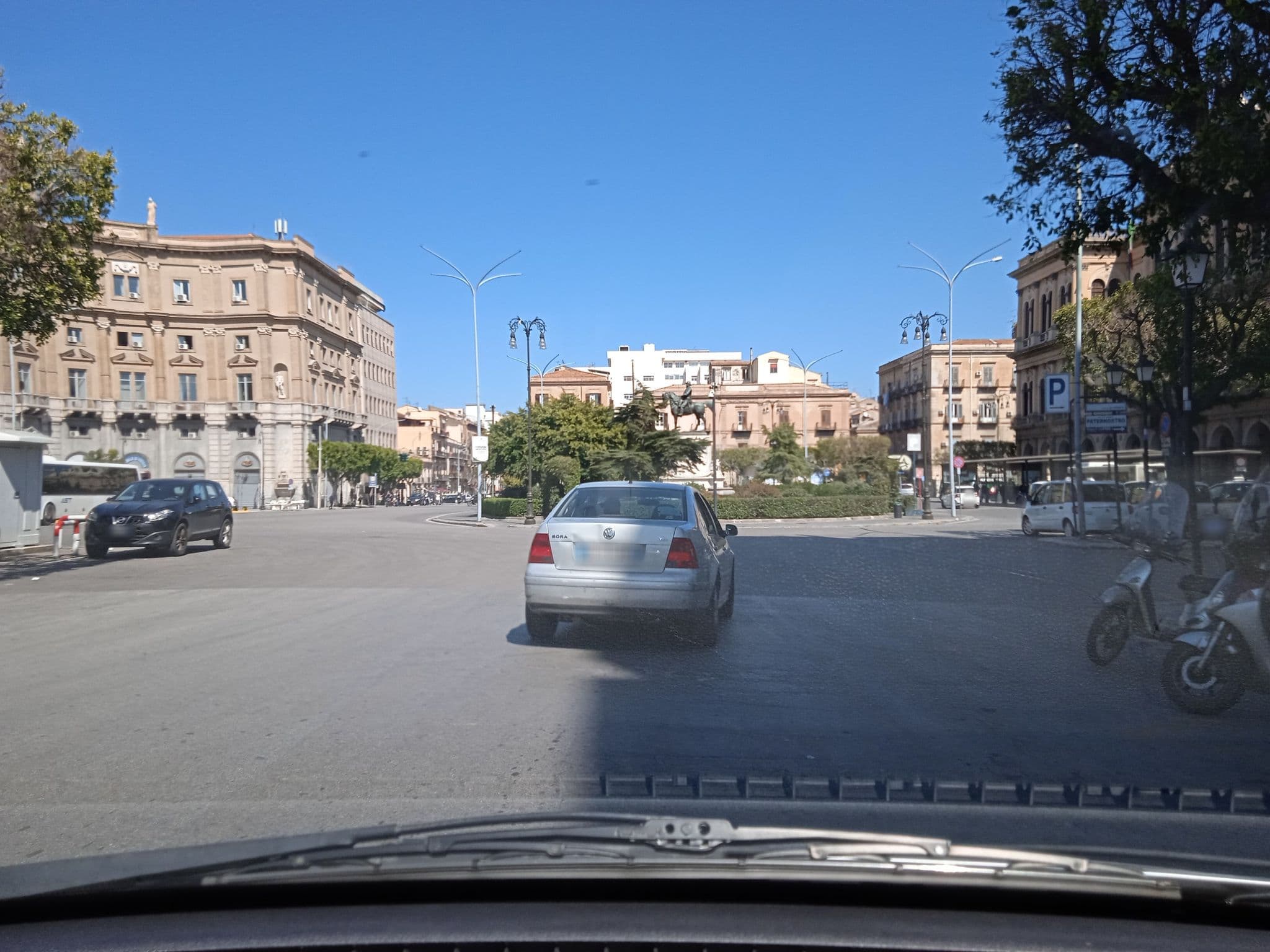 Street view near Bed and Breakfast Palermo Centro, Palermo — © p8fy9y9fs (CC BY-SA · Mapillary)