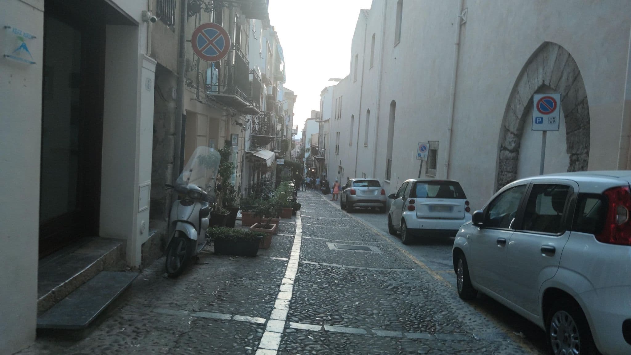 Street view near Mandralisca Apartments & Suite, Cefalù — © mrey (CC BY-SA · Mapillary)