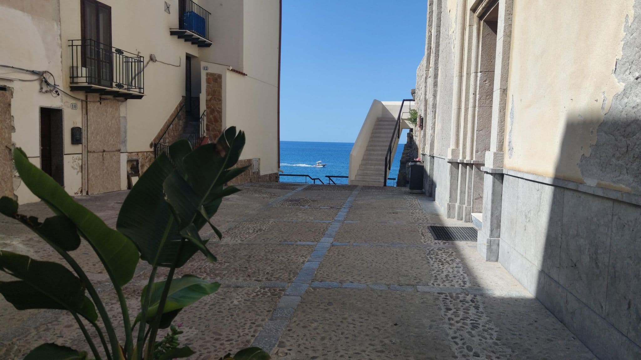 Street view near Casa Marea, Cefalù — © mrey (CC BY-SA · Mapillary)