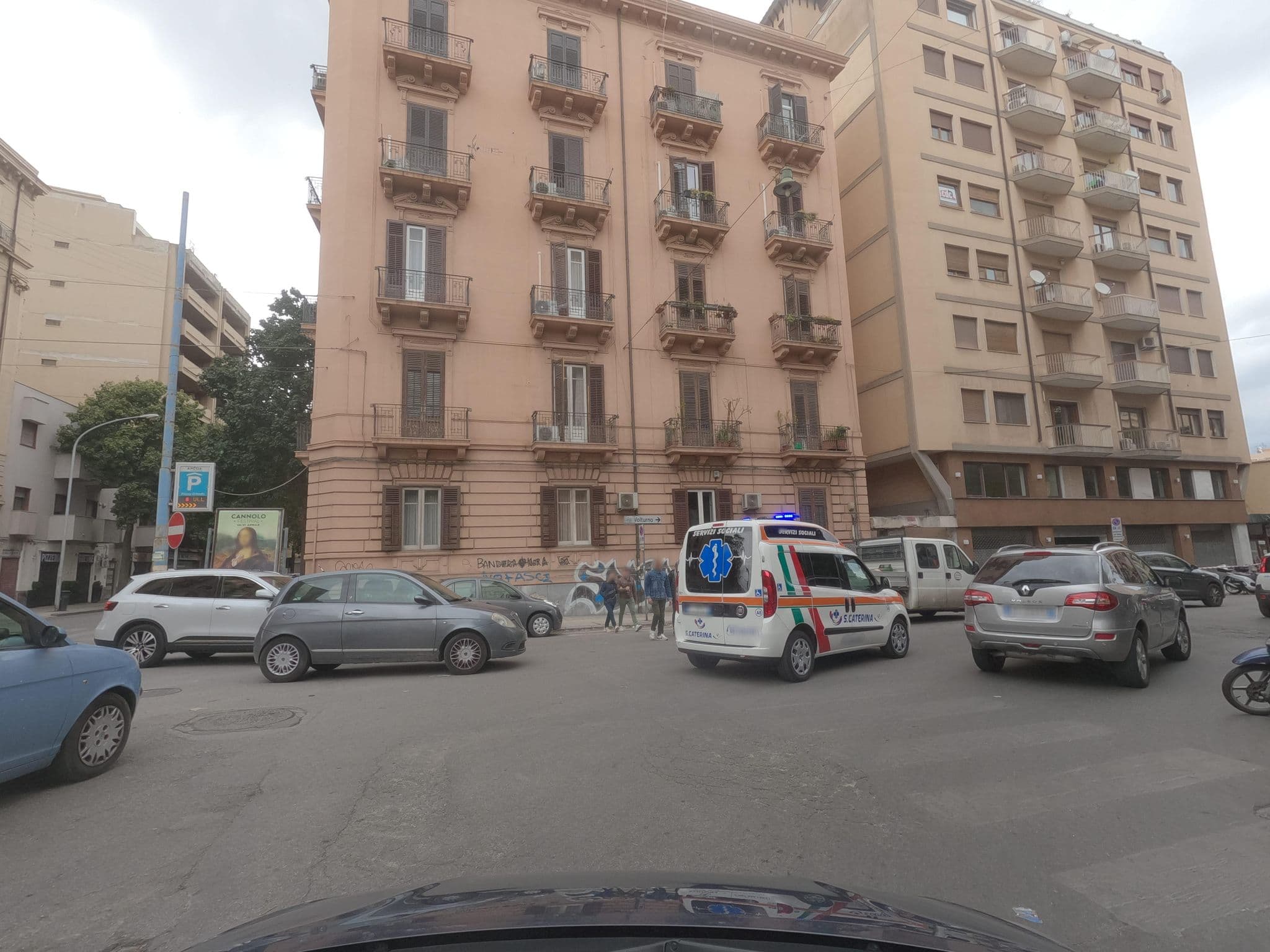 Street view near Al 33, Palermo — © ESTmapper1001 (CC BY-SA · Mapillary)