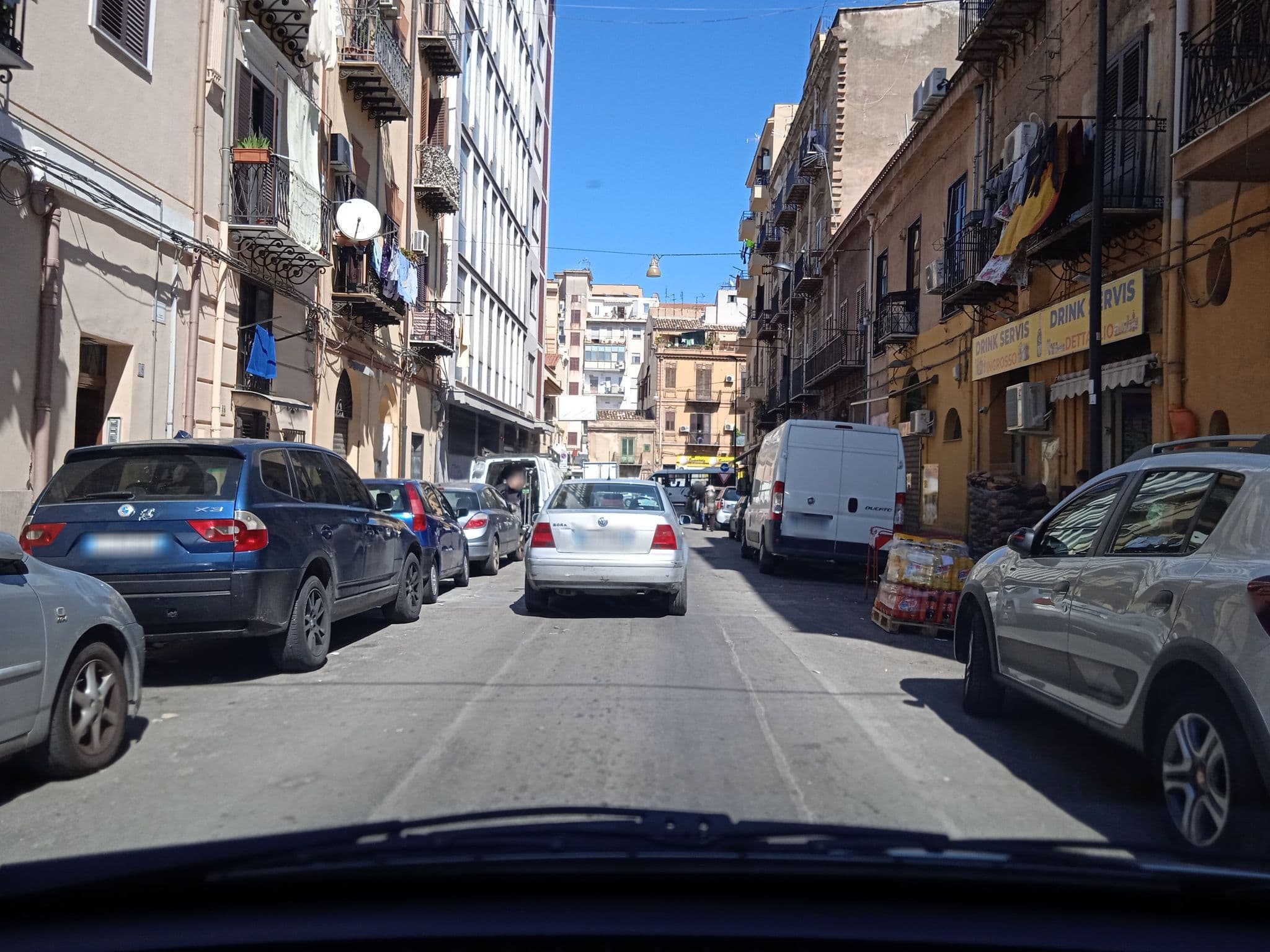 Street view near Suites Central Station, Palermo — © p8fy9y9fs (CC BY-SA · Mapillary)