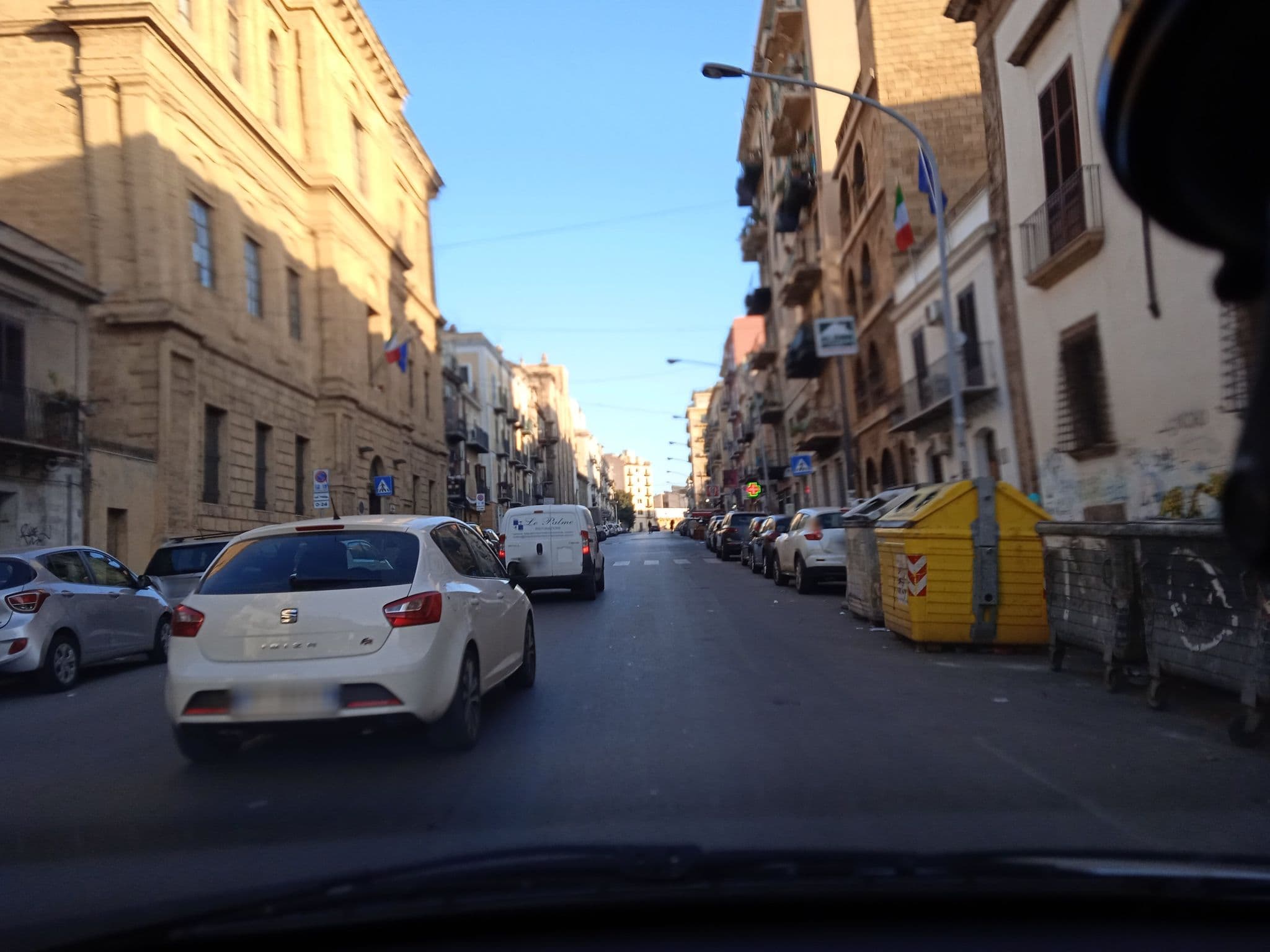 Street view near Belle and Breakfast Il Ninfeo di Palermo, Palermo — © p8fy9y9fs (CC BY-SA · Mapillary)