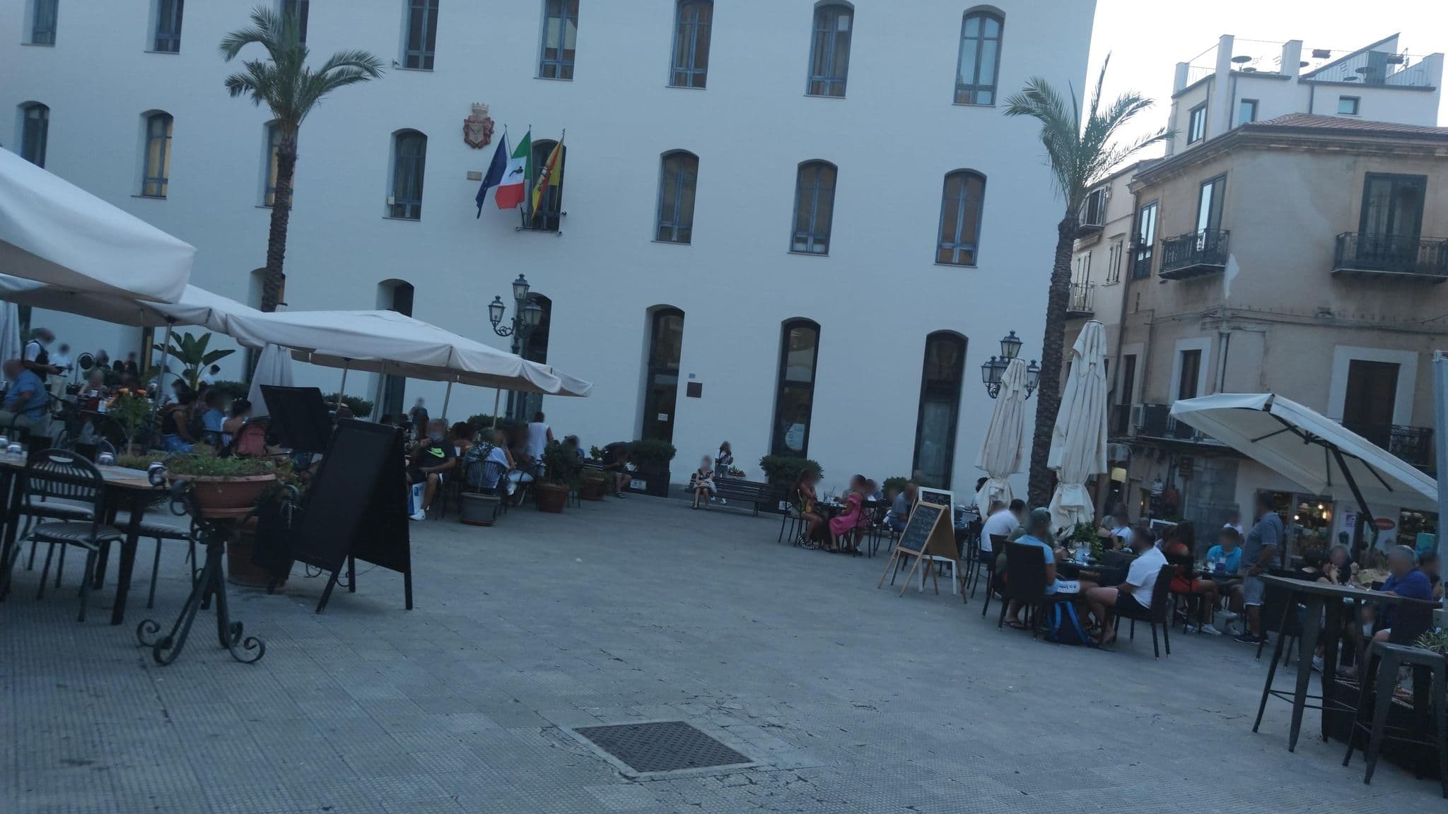 Street view near Palazzo Maria, Cefalù — © mrey (CC BY-SA · Mapillary)