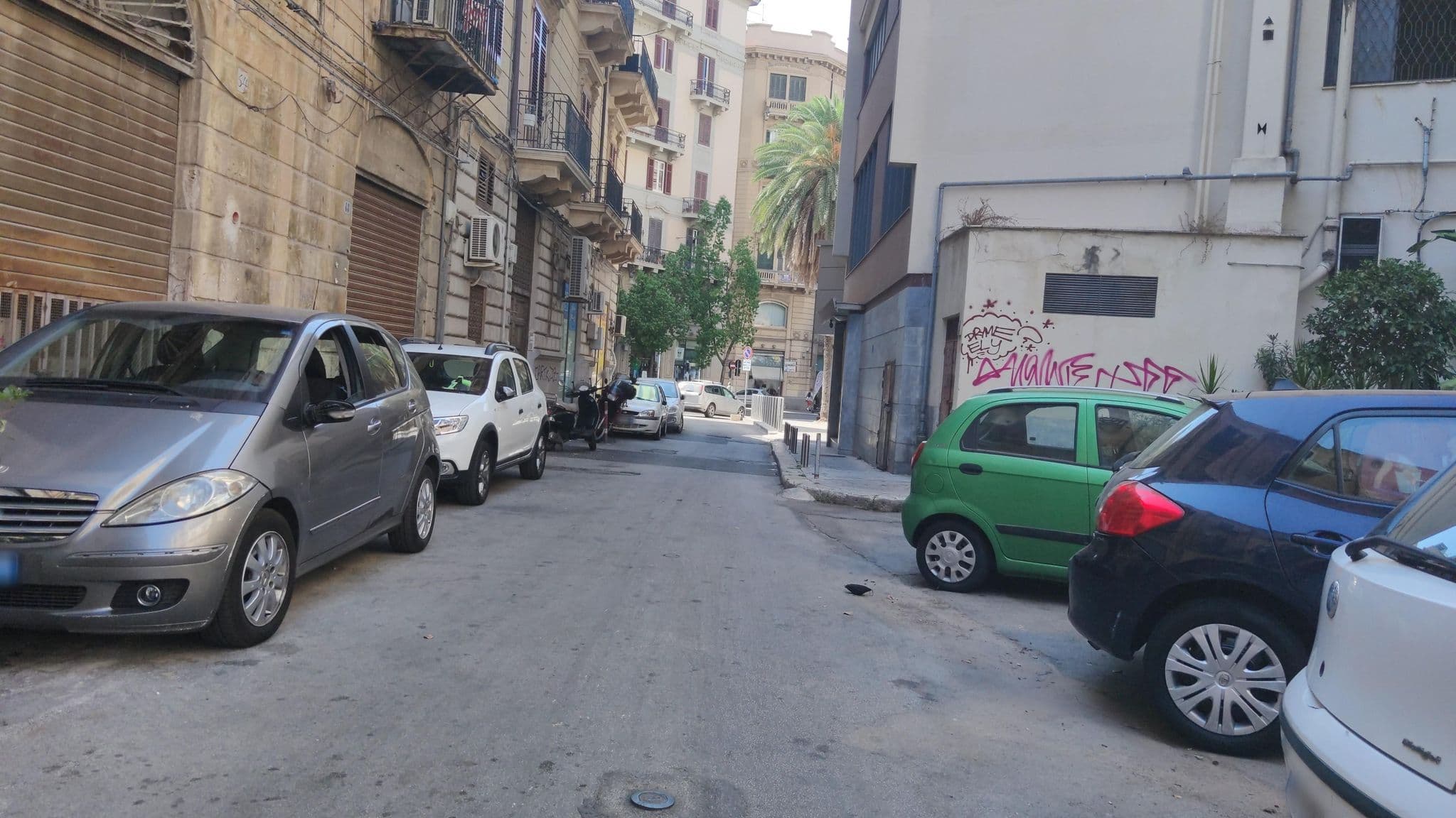Street view near B&B SuiteCentro, Palermo — © mrey (CC BY-SA · Mapillary)