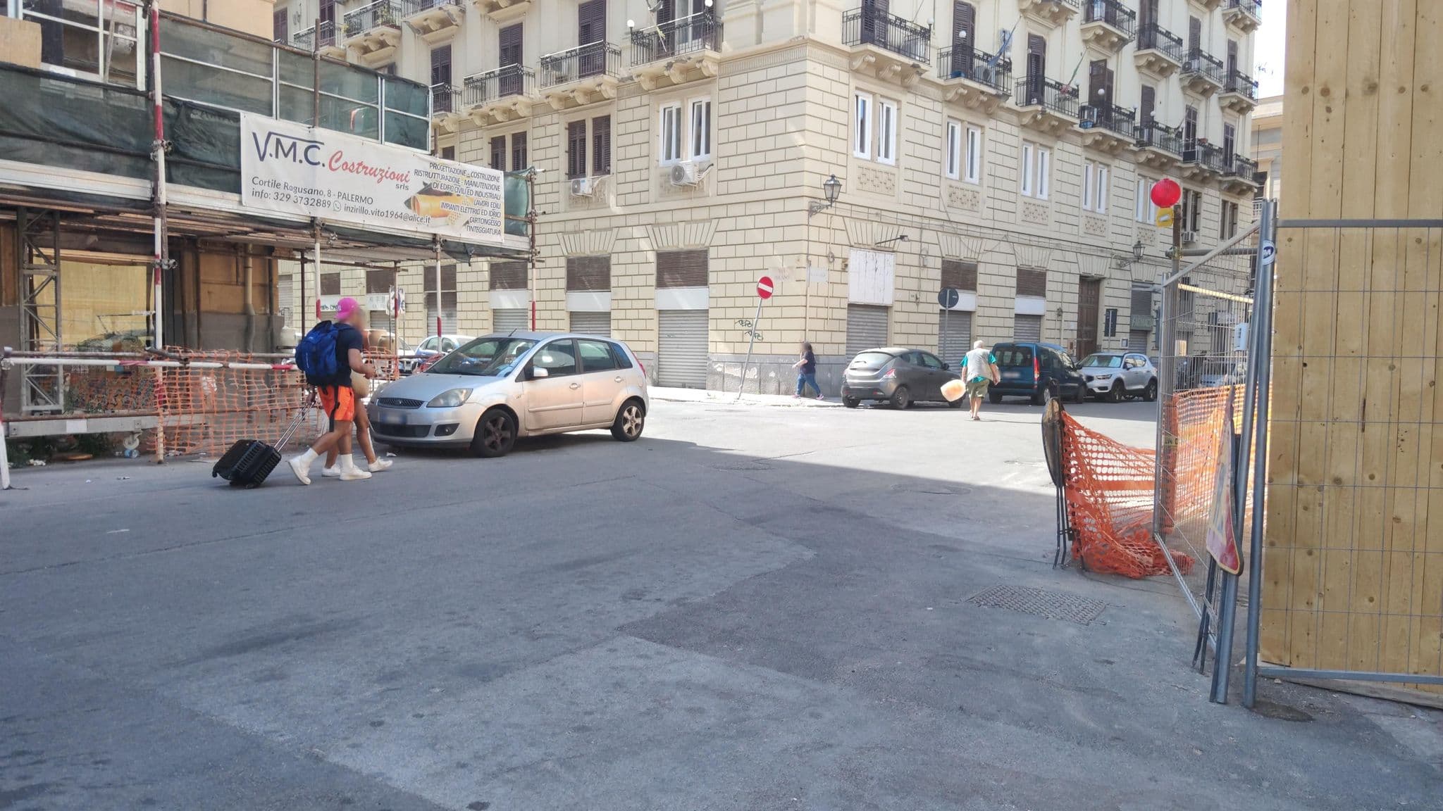 Street view near Binario1 Guesthouse, Palermo — © mrey (CC BY-SA · Mapillary)