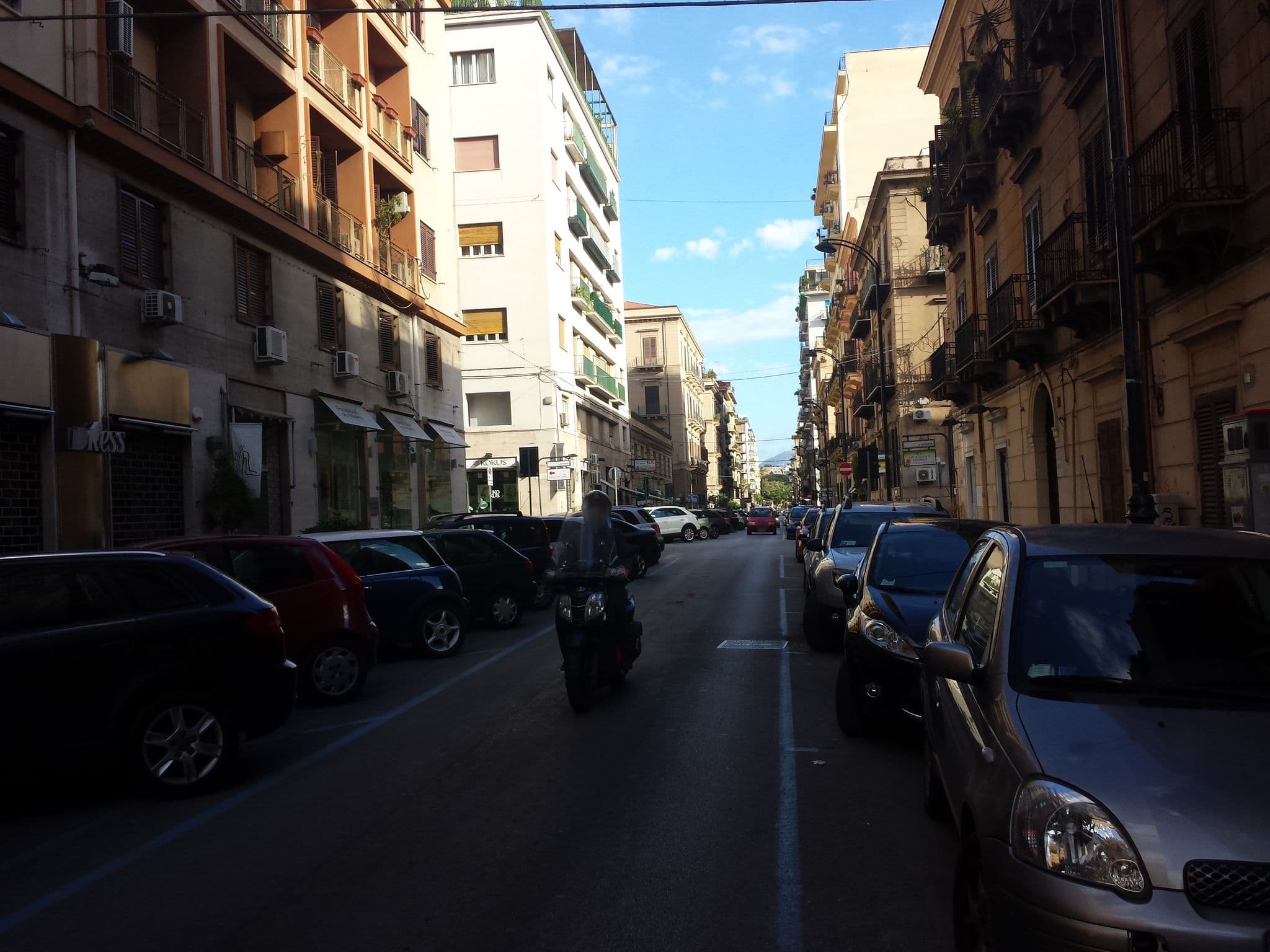 Street view near Kalamonjo Suite&Rooms, Palermo — © aborruso (CC BY-SA · Mapillary)