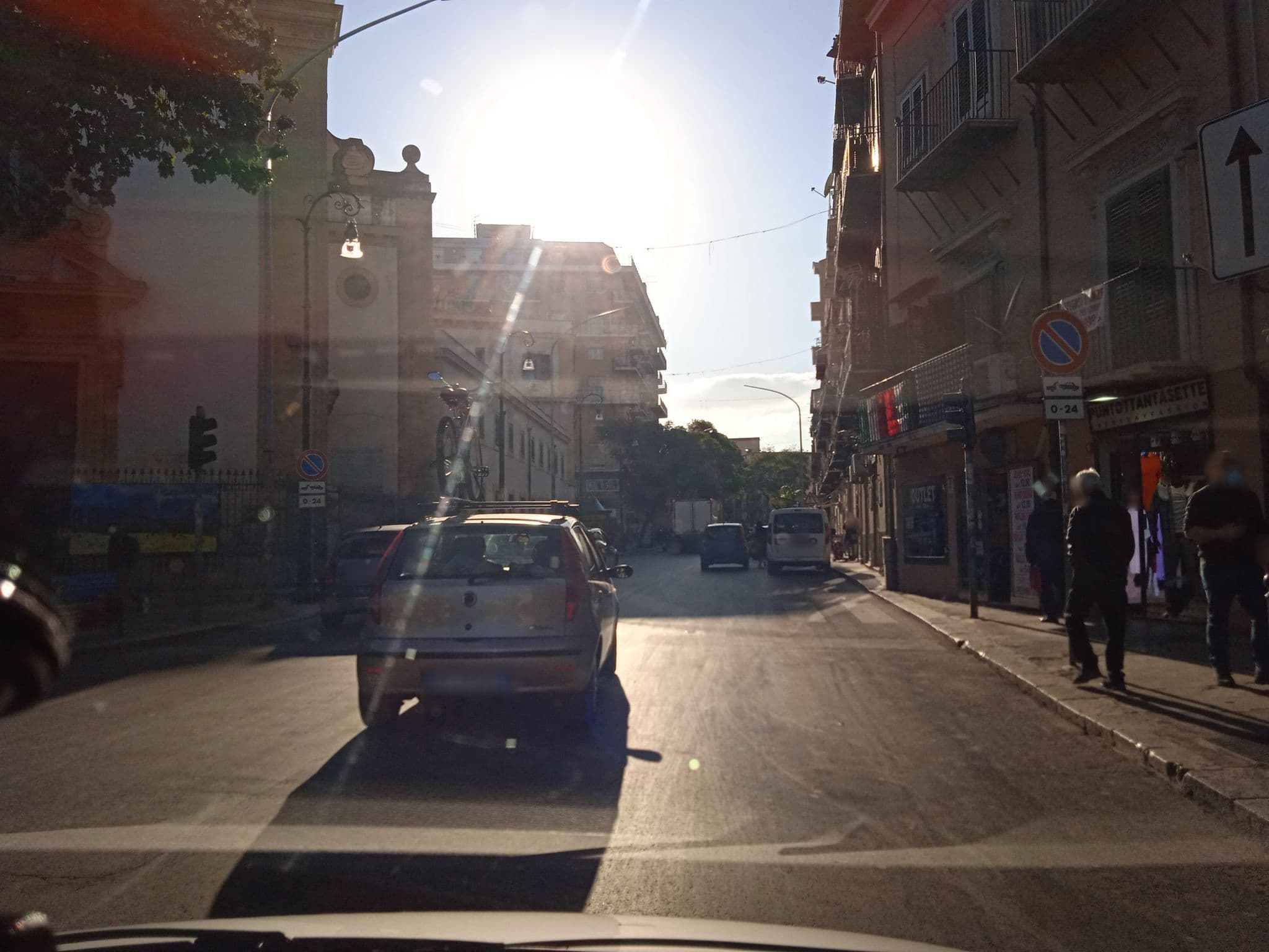 Street view near Al Baglio di Maqueda, Palermo — © roberto_inzerillo (CC BY-SA · Mapillary)
