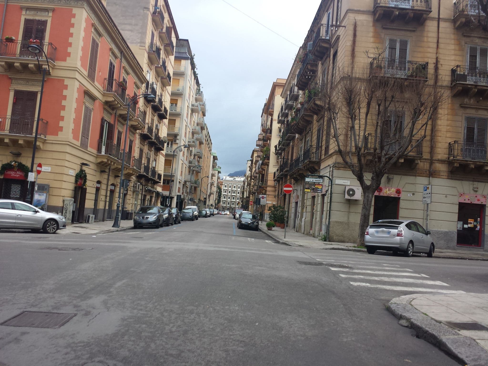 Street view near Casa Mazzini 34, Palermo — © aborruso (CC BY-SA · Mapillary)