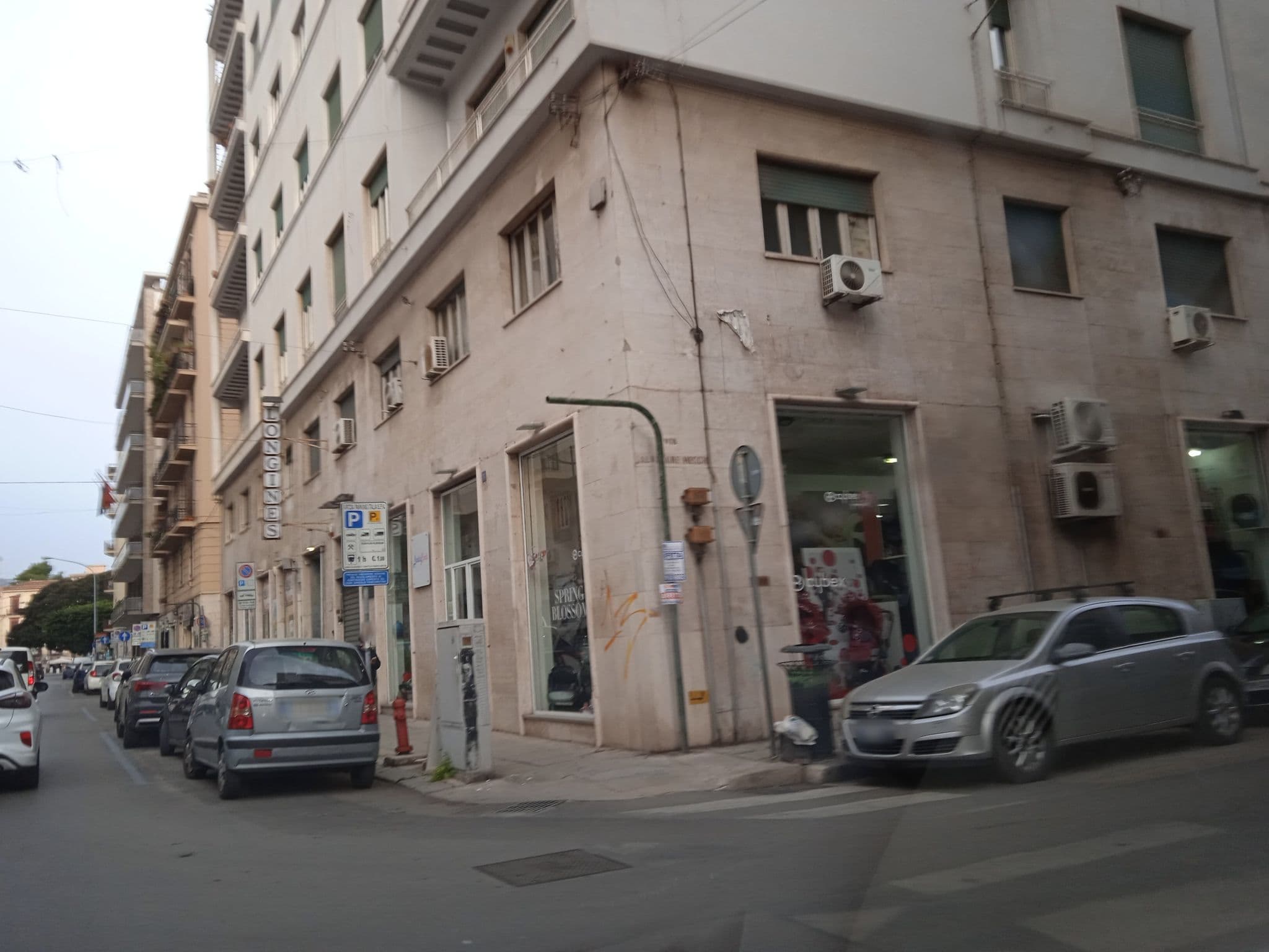 Street view near B&B La Suite, Palermo — © p8fy9y9fs (CC BY-SA · Mapillary)