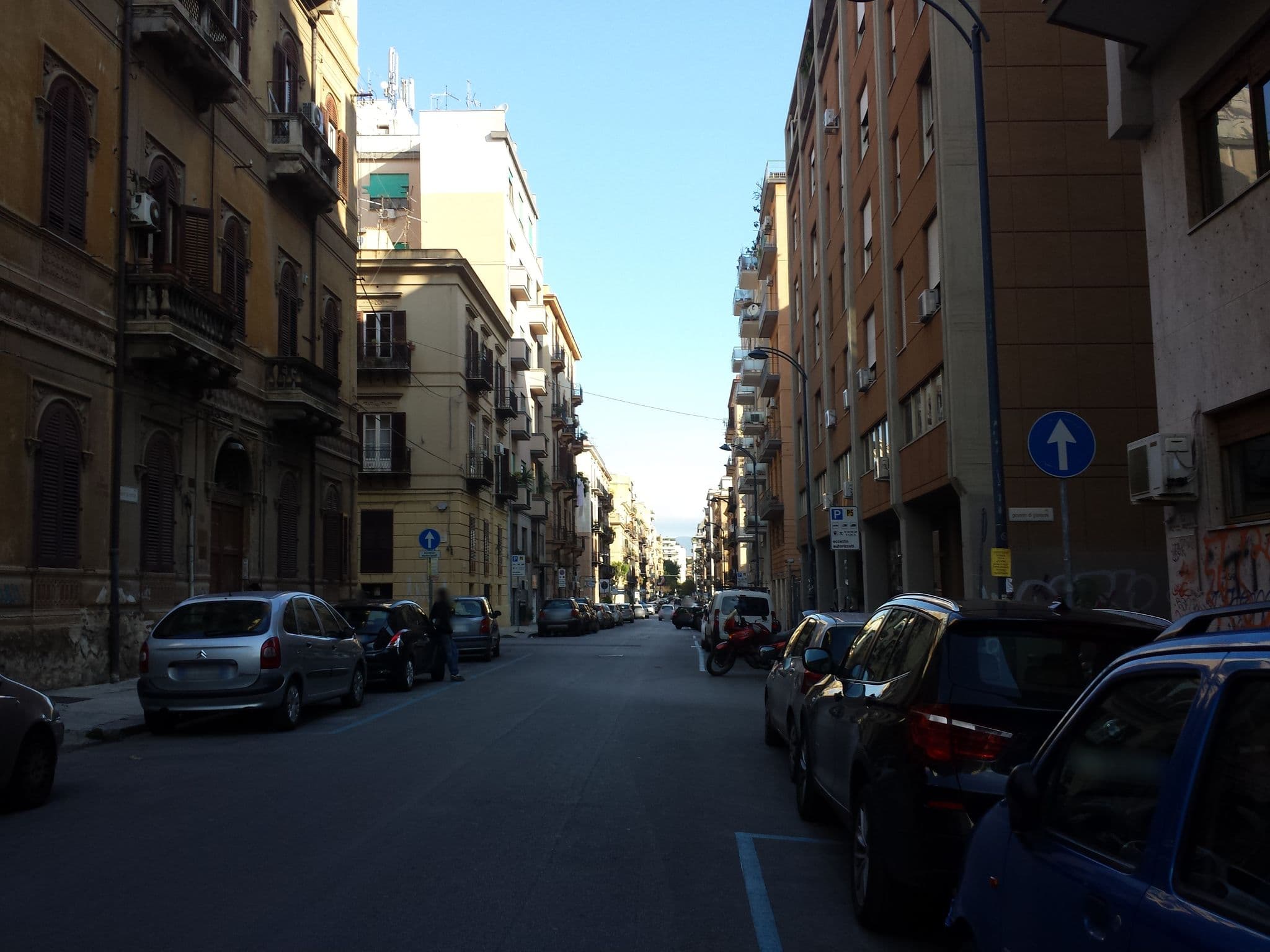 Street view near Al Politeama Rooms B&B, Palermo — © aborruso (CC BY-SA · Mapillary)