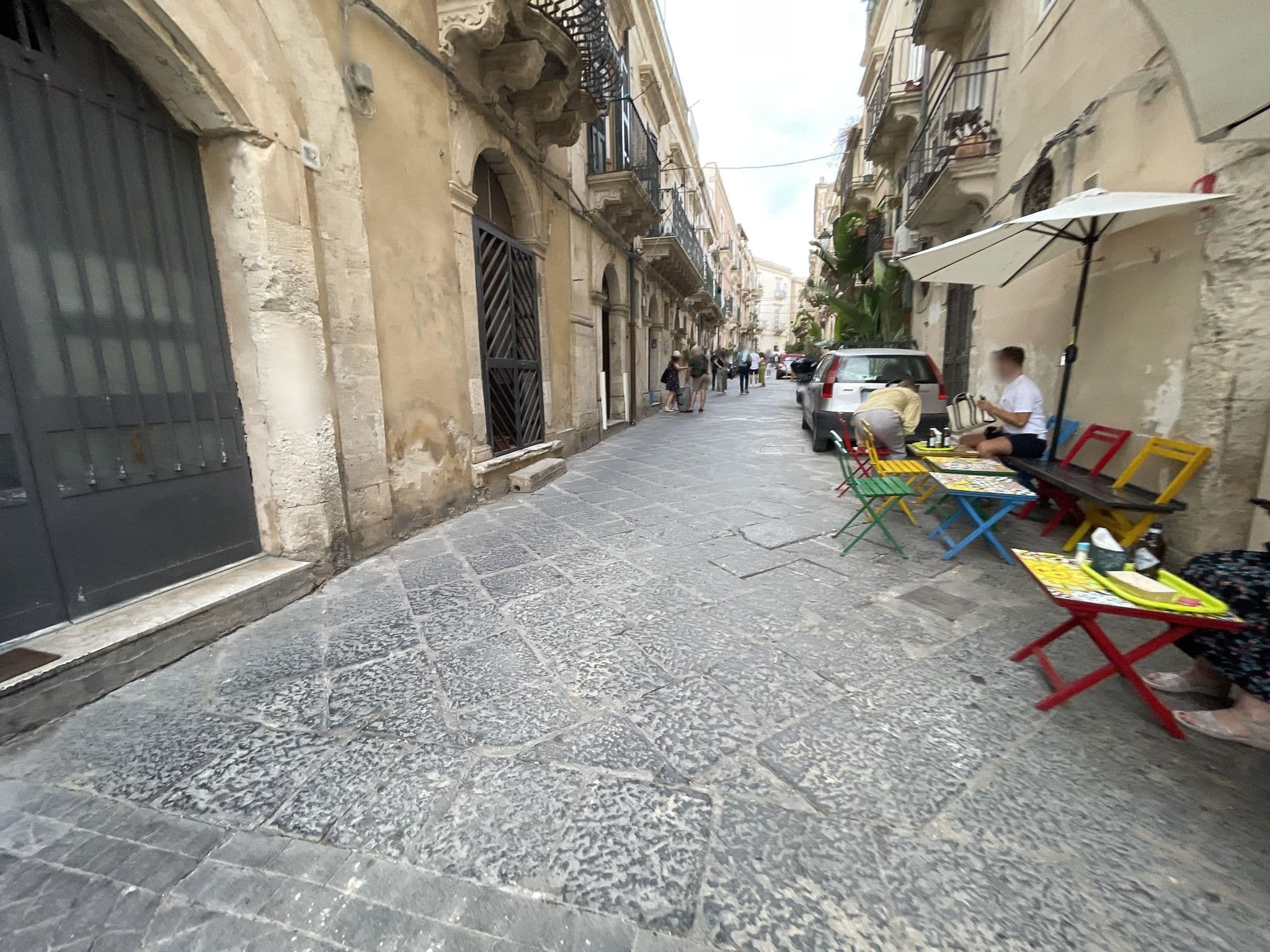 Street view near B&B Viaggiatori, Siracusa — © asturksever (CC BY-SA · Mapillary)
