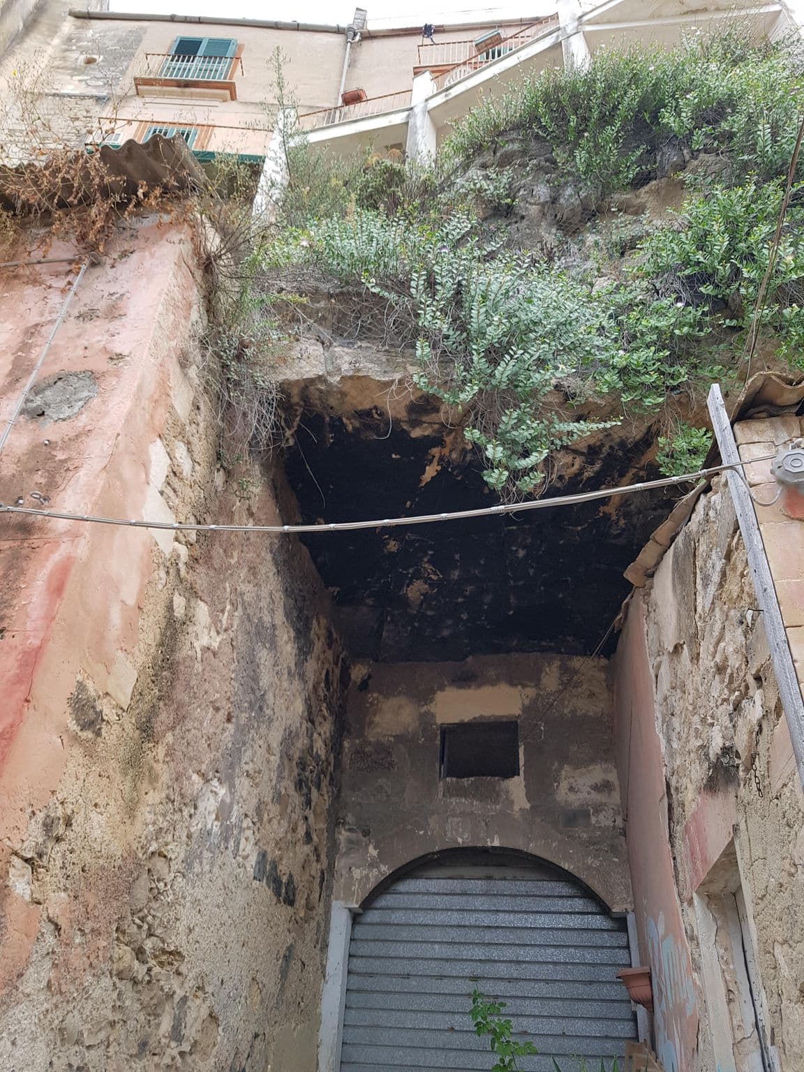 Street view near Le Sirene B&B, Ragusa — © bernard59118 (CC BY-SA · Mapillary)