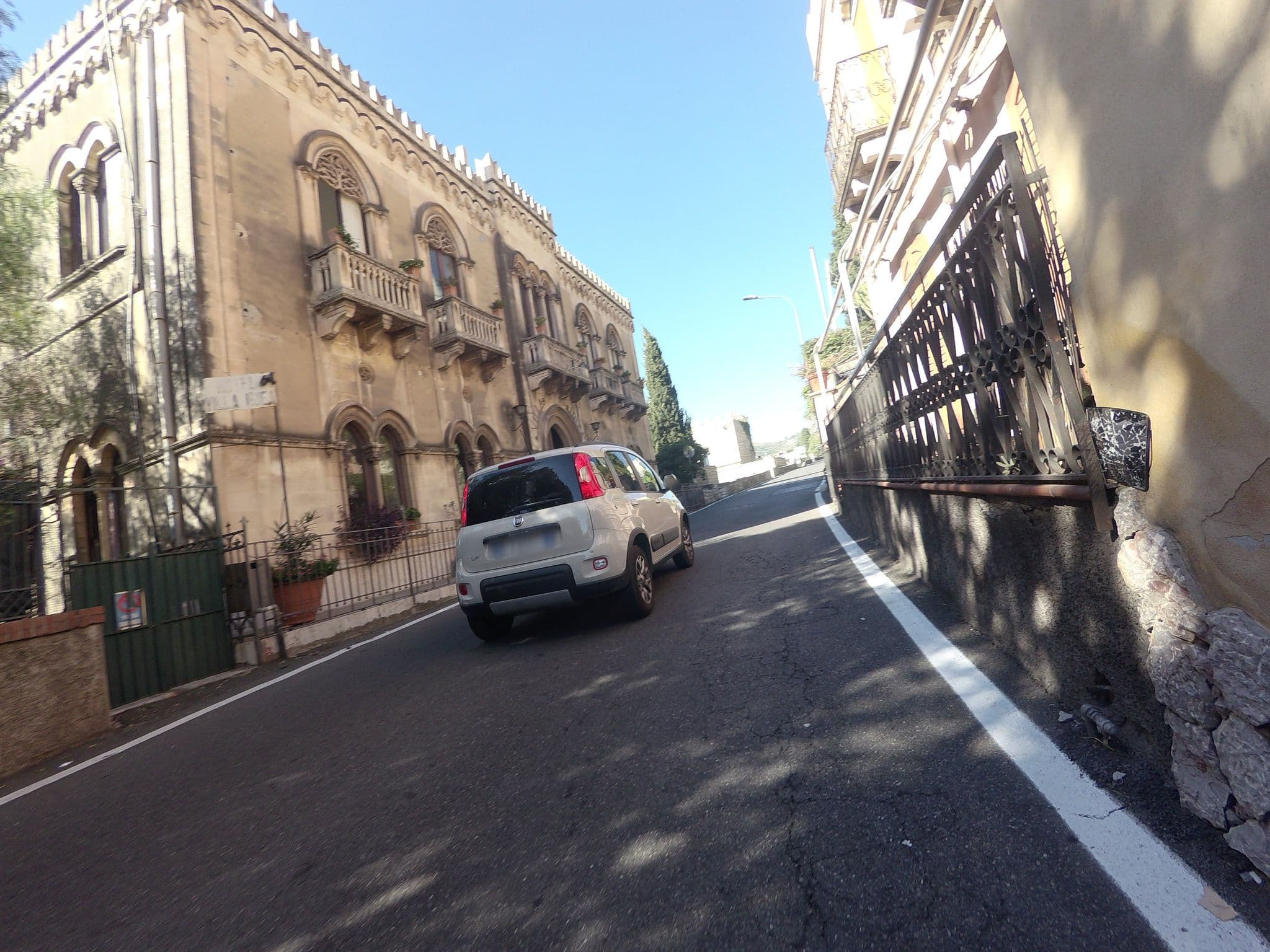 Street view near Hotel Villa Igiea di Anna Smedile, Taormina — © posiki (CC BY-SA · Mapillary)