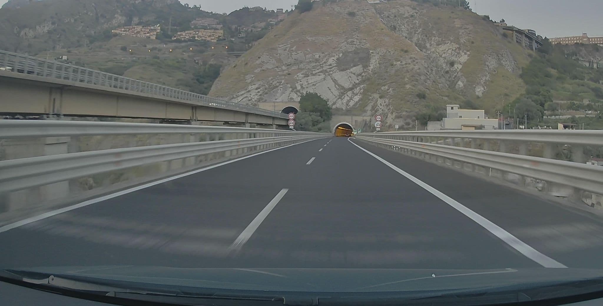Street view near La Plage Hotel Messina, Taormina — © gpsmapper (CC BY-SA · Mapillary)