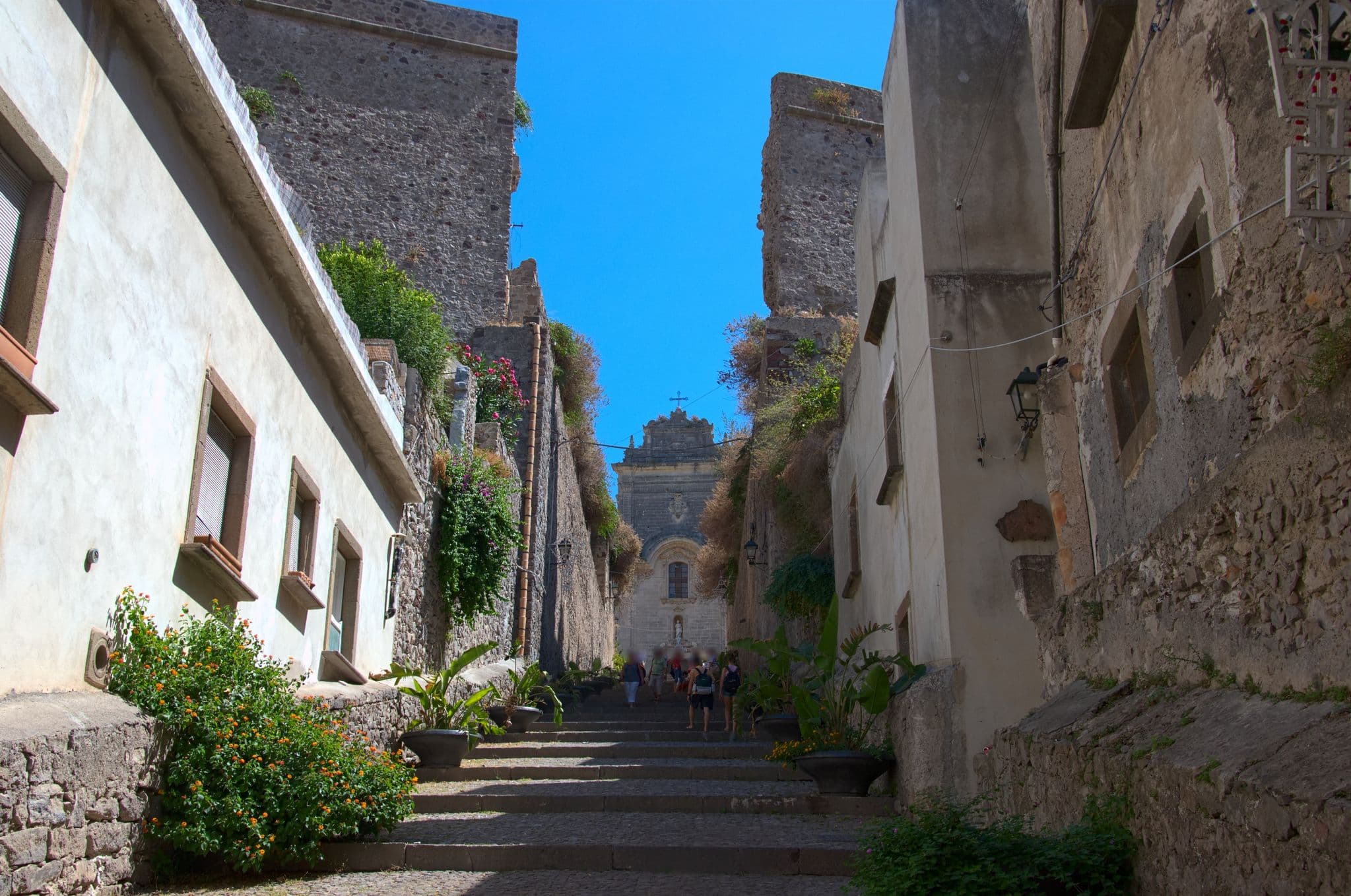 Street view near Mansarda Garibaldi, Lipari — © danysk (CC BY-SA · Mapillary)
