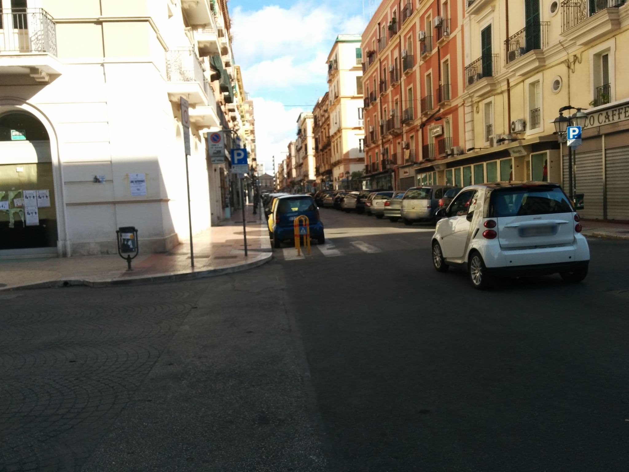 Street view near Ostro B&B, Taranto — © catonano (CC BY-SA · Mapillary)