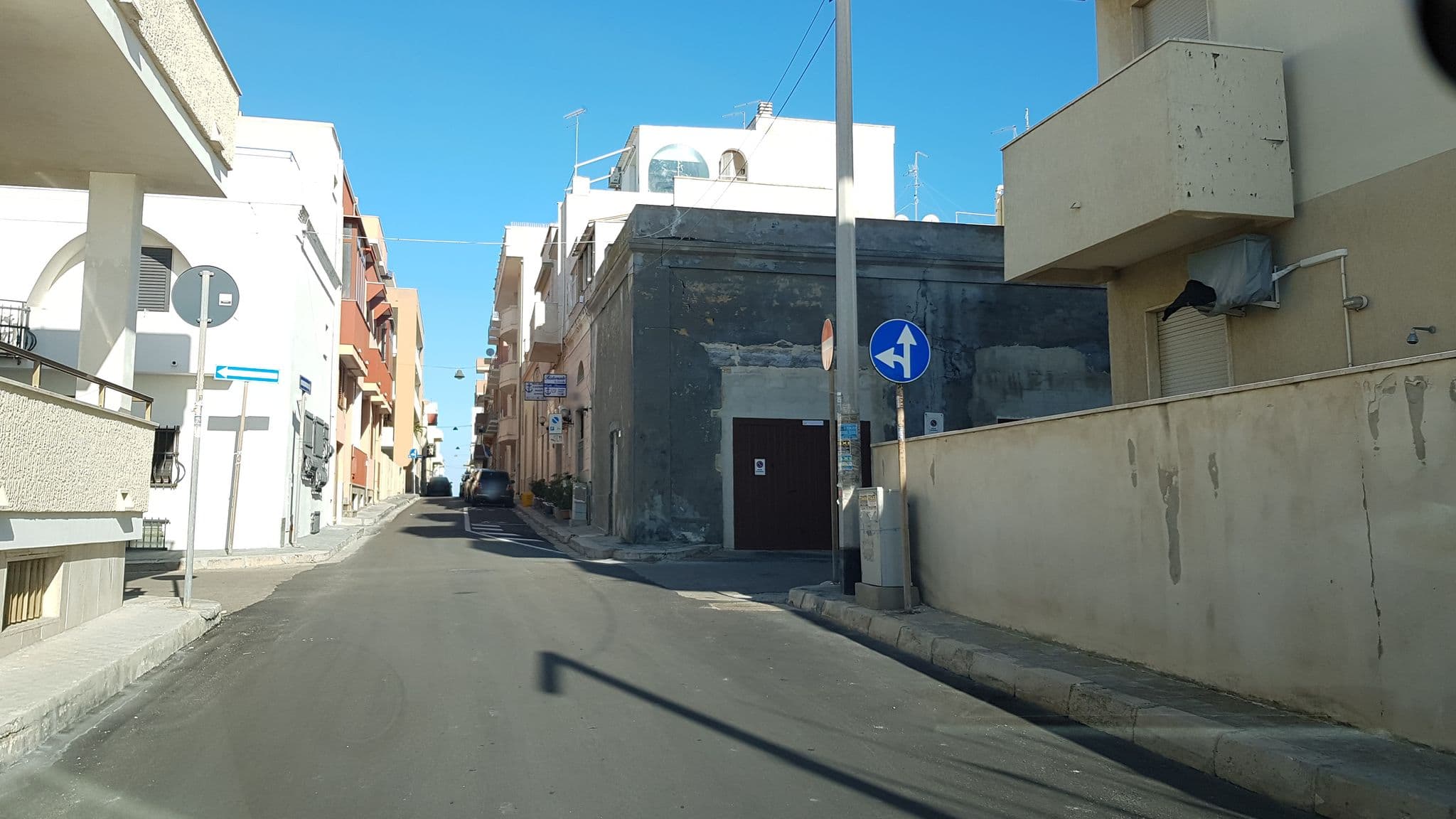 Street view near Pensione Ristorante Cala Scirocco, Gallipoli — © ale_zena_it (CC BY-SA · Mapillary)
