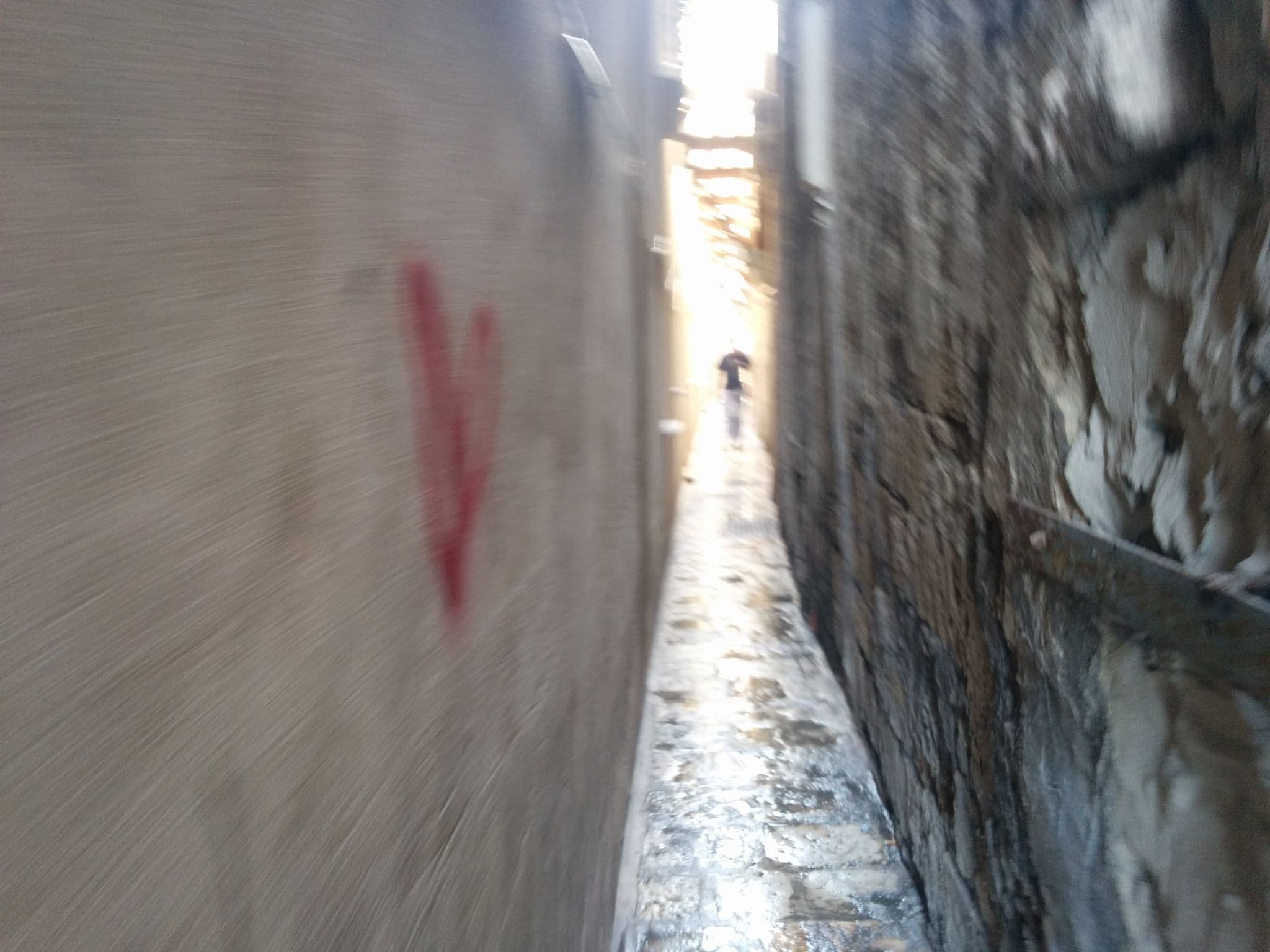 Street view near La terrazza di nonnAnna, Taranto — © catonano (CC BY-SA · Mapillary)
