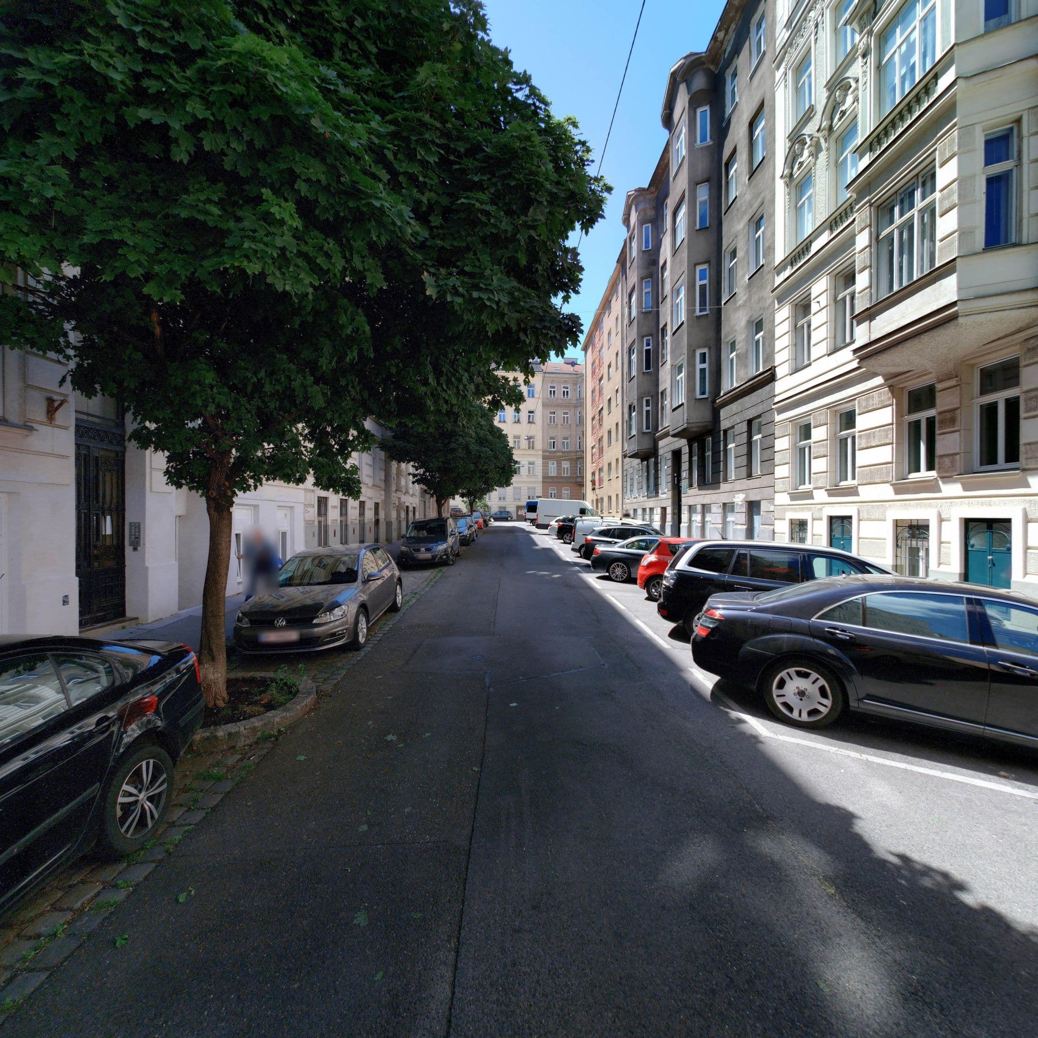 Street view near Hotel-Pension Bosch, Landstraße — © eliasgander (CC BY-SA · Mapillary)