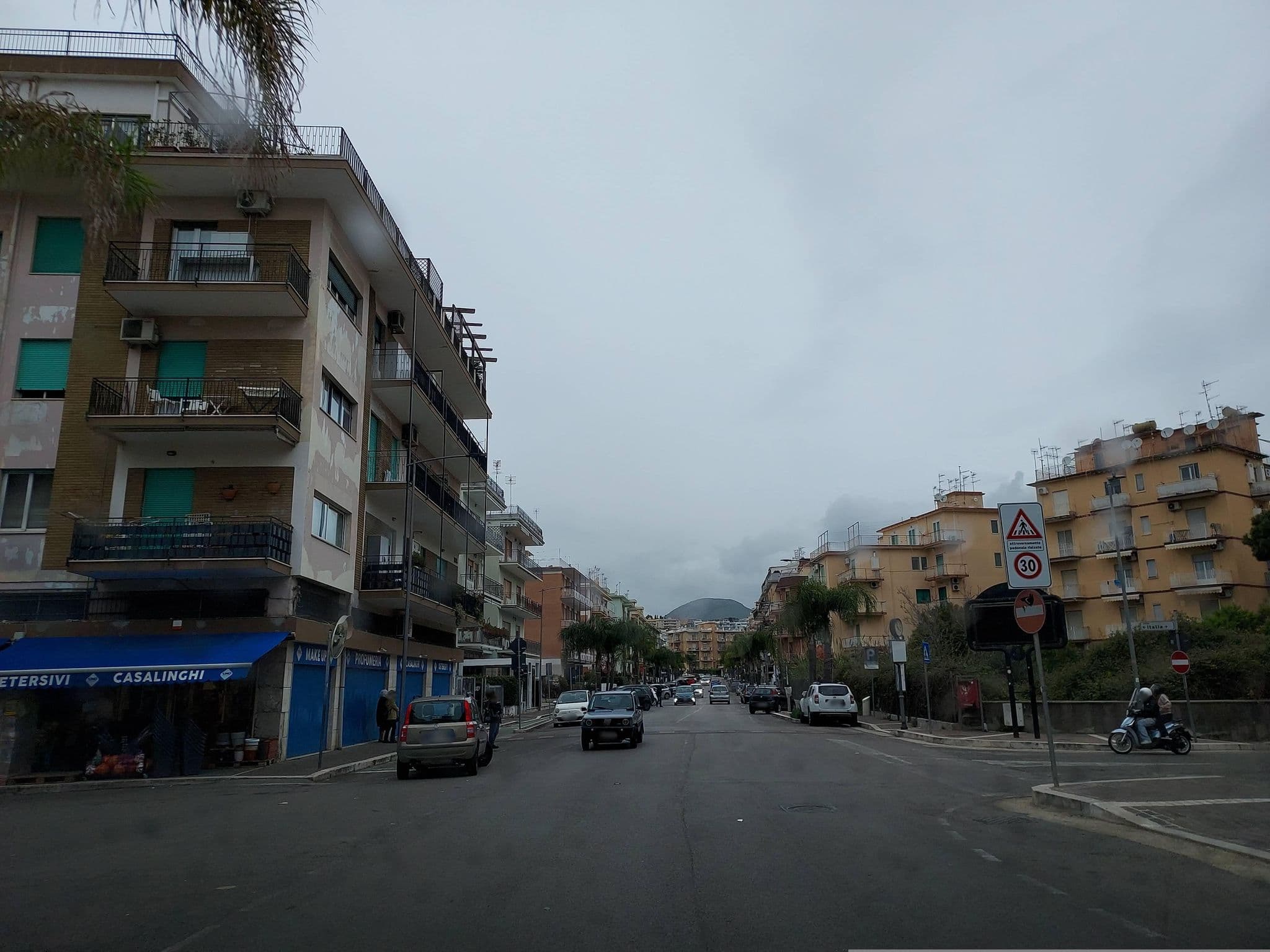 Street view near Il Viaggiatore Serapo, Gaeta — © odiug (CC BY-SA · Mapillary)