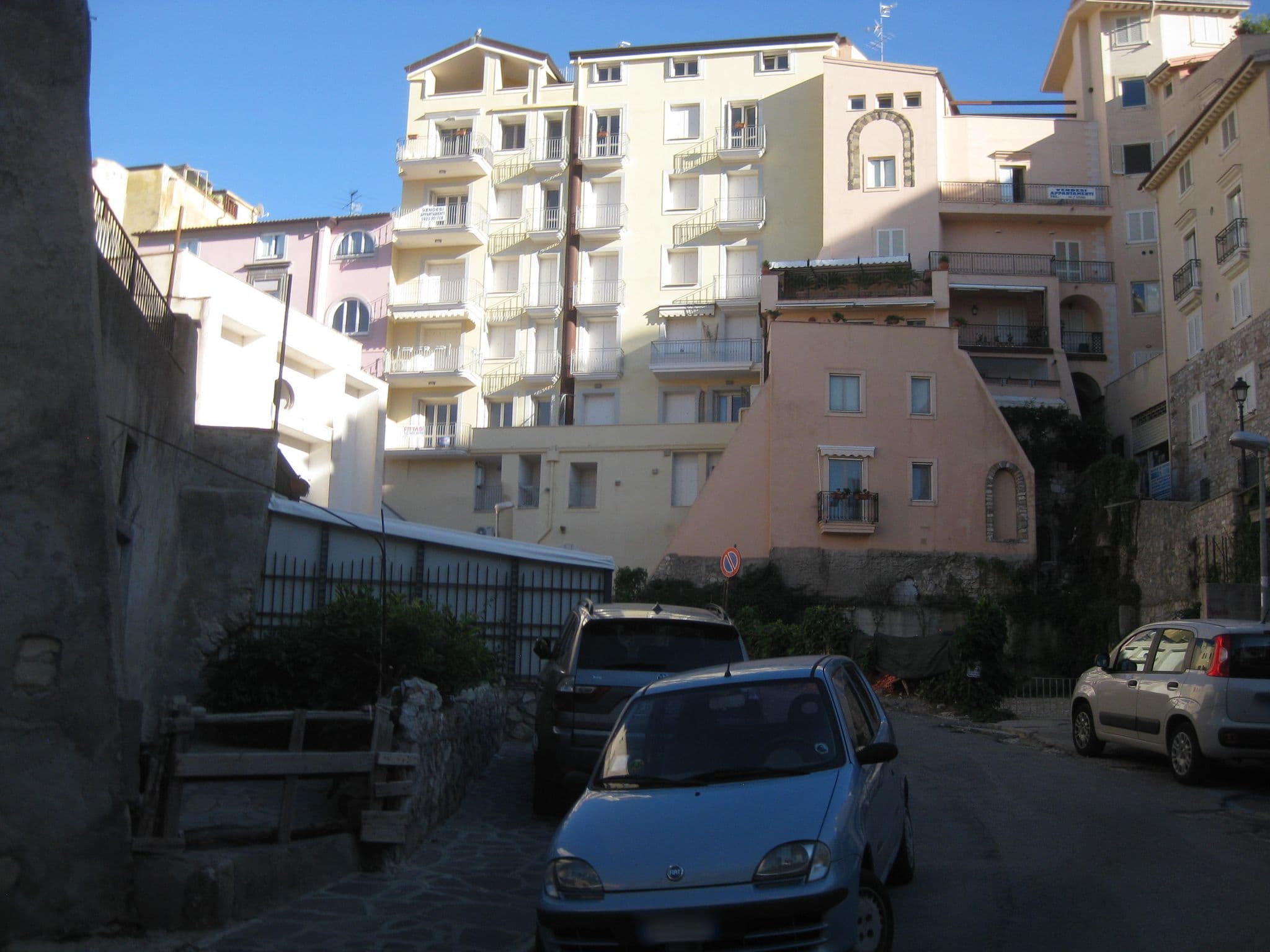 Street view near B&B La Gaetana, Gaeta — © remonet (CC BY-SA · Mapillary)