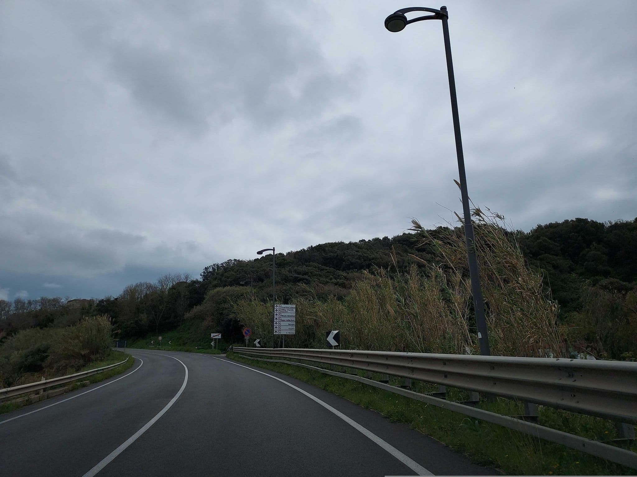 Street view near Da Benedetto - Stabilimento Balneare Campeggio, Gaeta — © odiug (CC BY-SA · Mapillary)