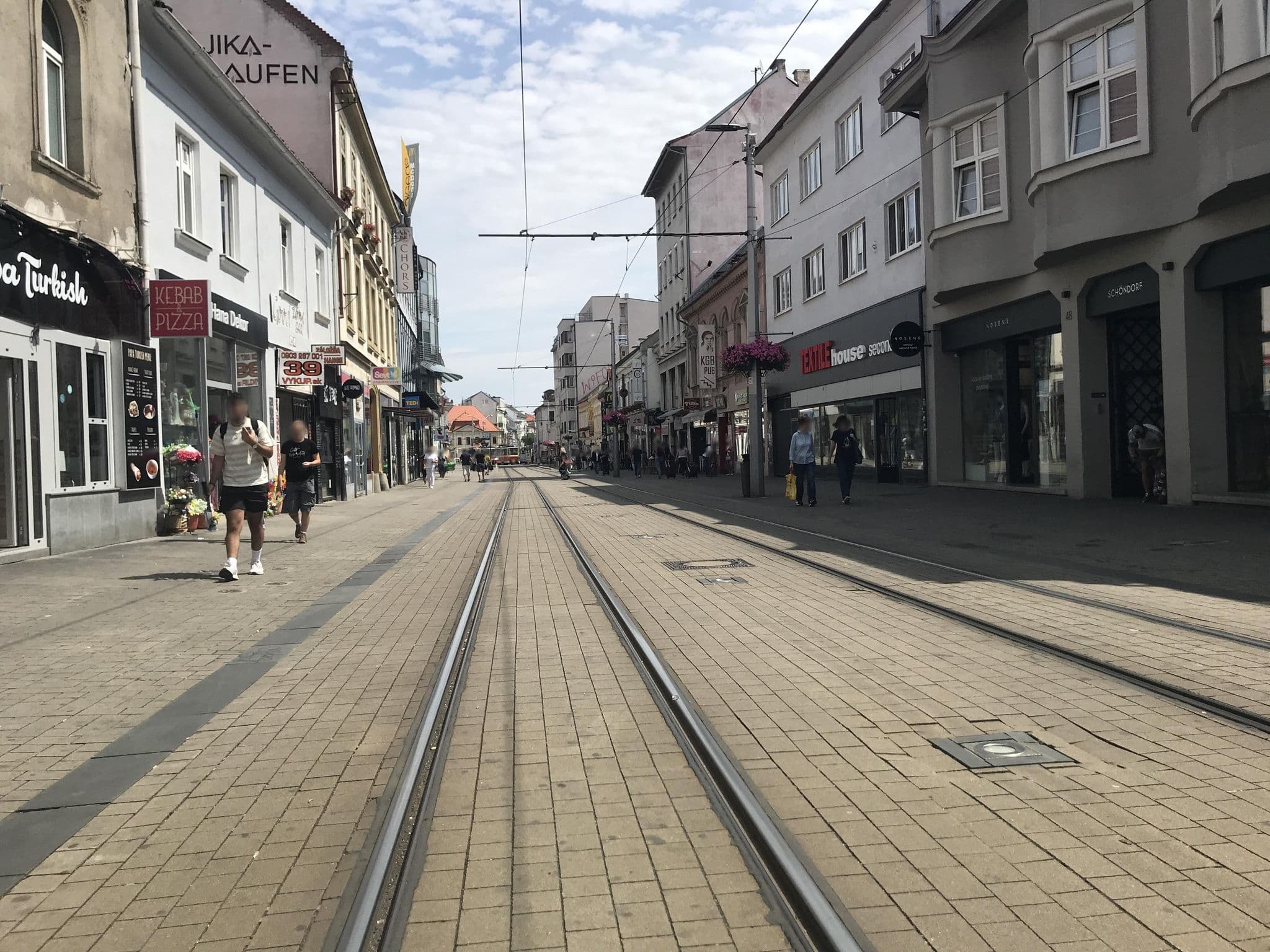 Street view near Schöndorf Hostel, Bratislava — © miguel_andrade (CC BY-SA · Mapillary)