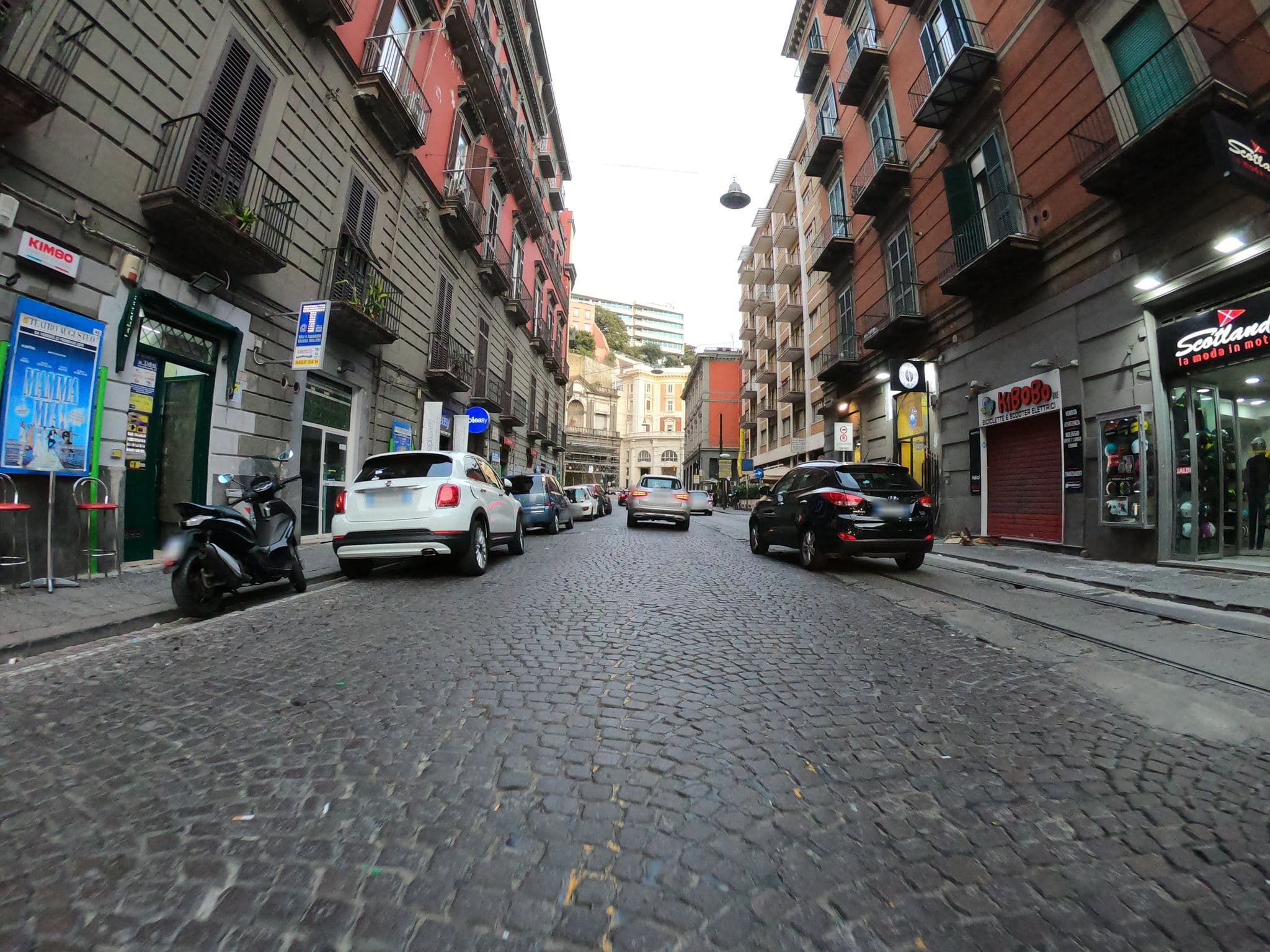 Street view near relais piazza vittoria, San Ferdinando — © richlv (CC BY-SA · Mapillary)