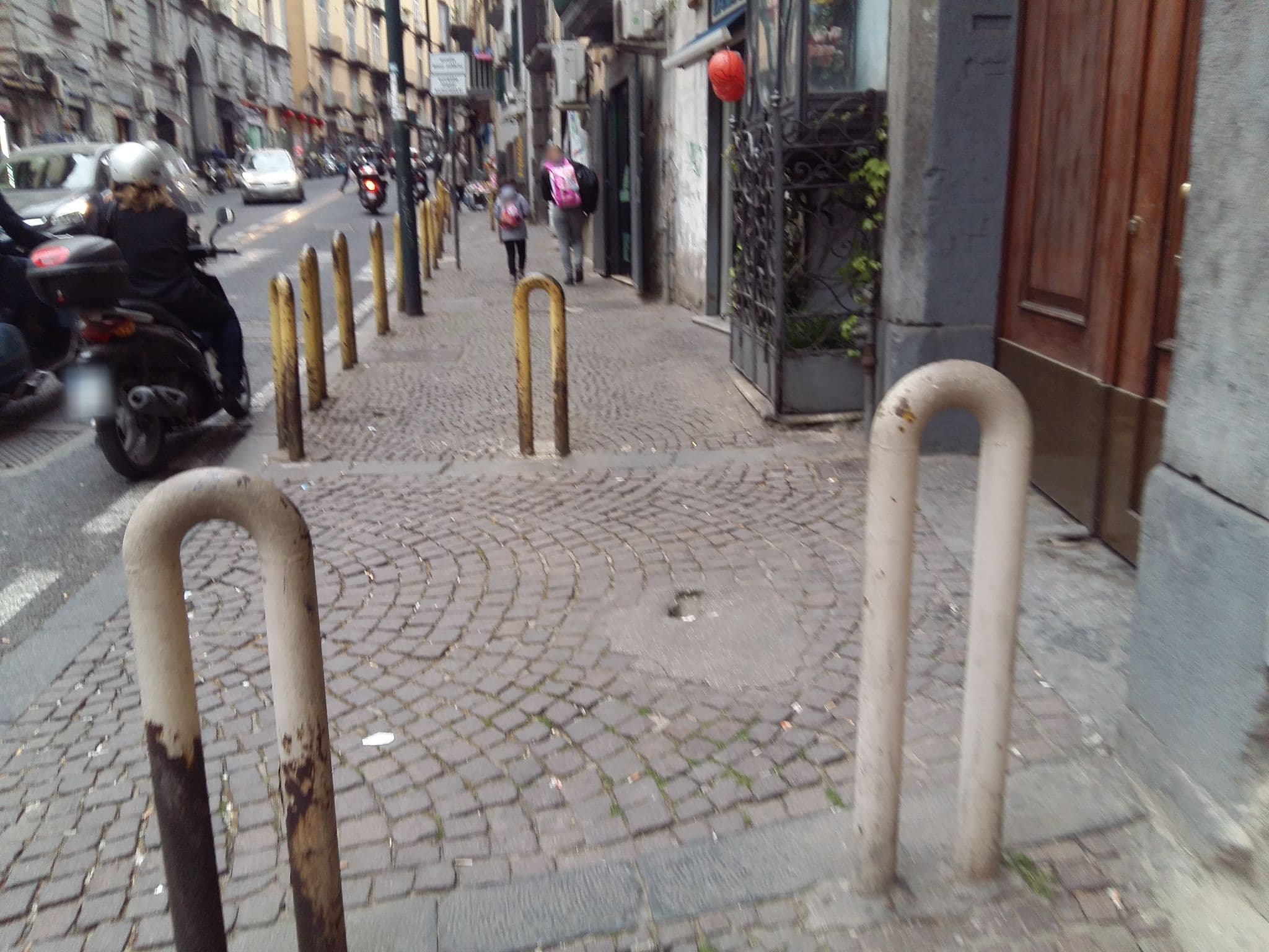 Street view near I Tetti Napoli, Avvocata — © ludowyka (CC BY-SA · Mapillary)